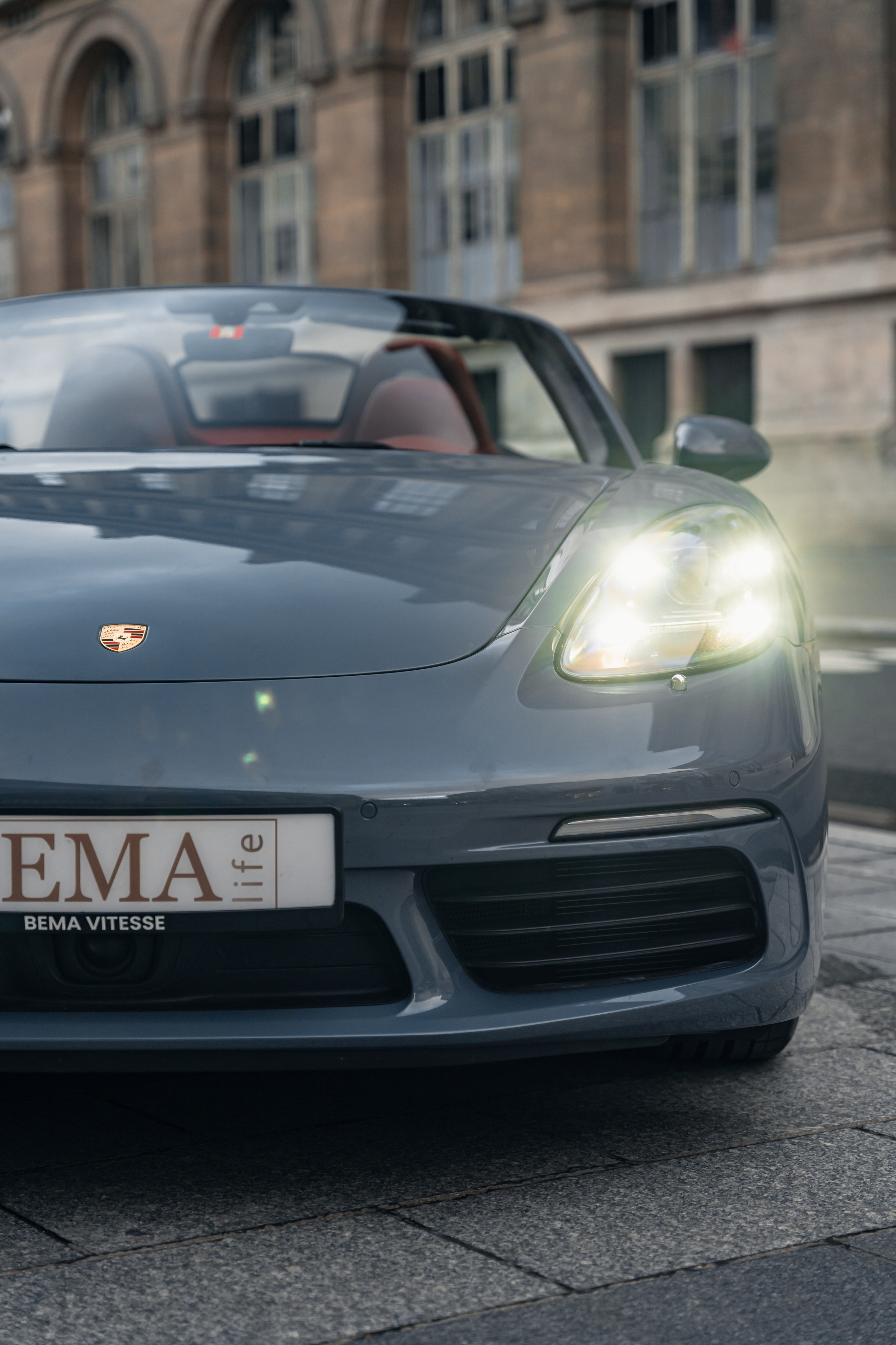 Porsche 718 Boxster. Photographer in Paris — Vitalii Motruk