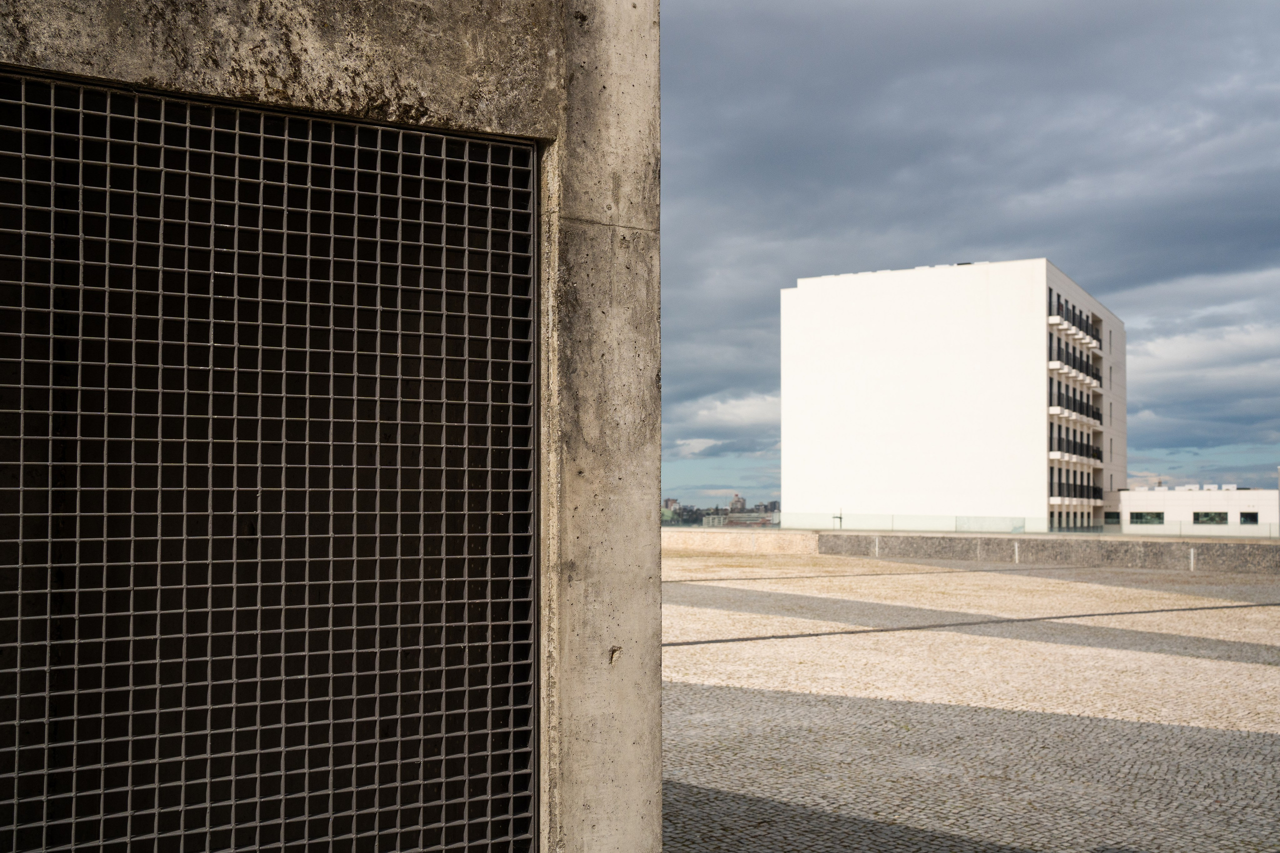 Street. Maria Sher. Professional photographer from Porto, Portugal