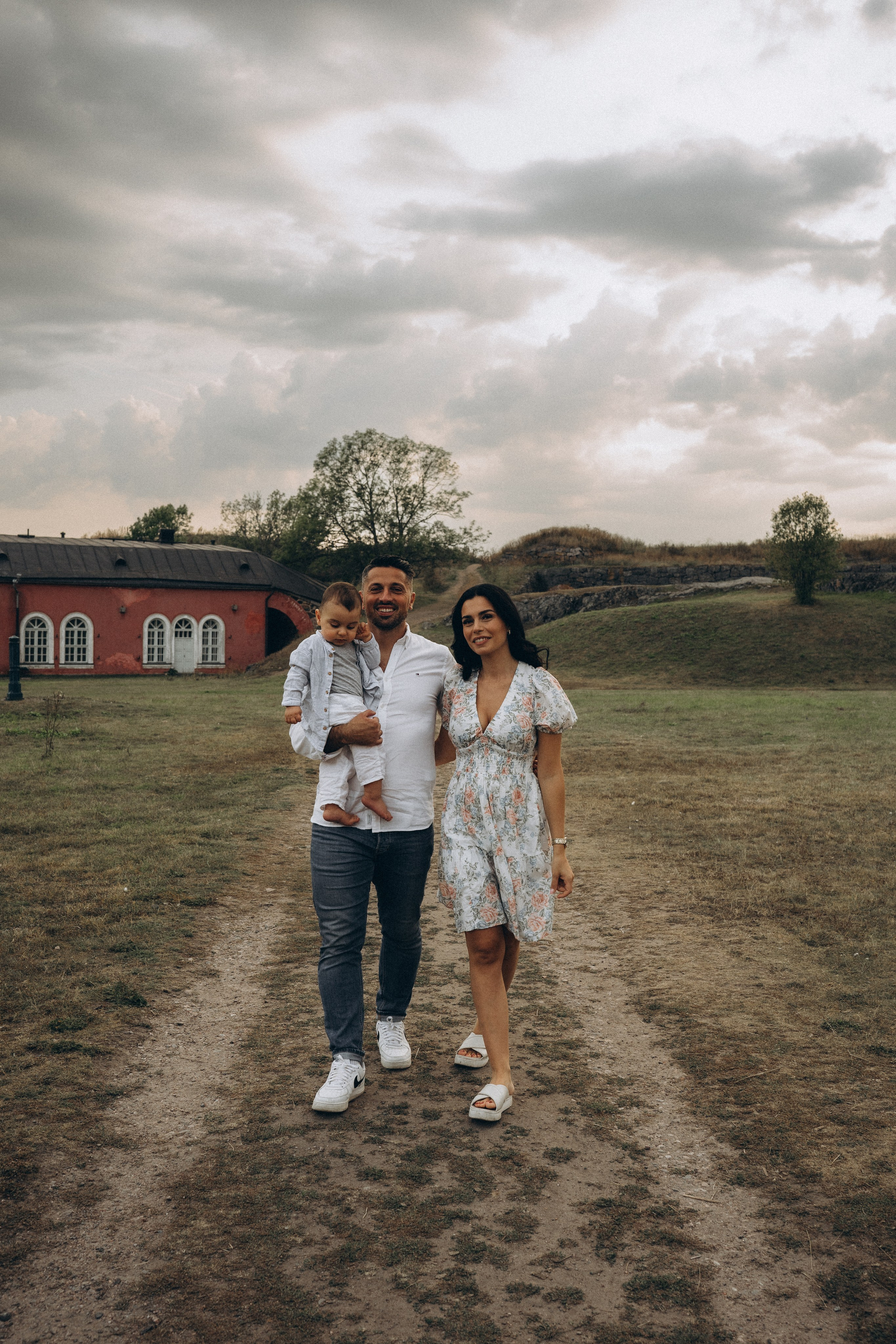 Summer. Wedding and portrait photographer in Helsinki Vickan O