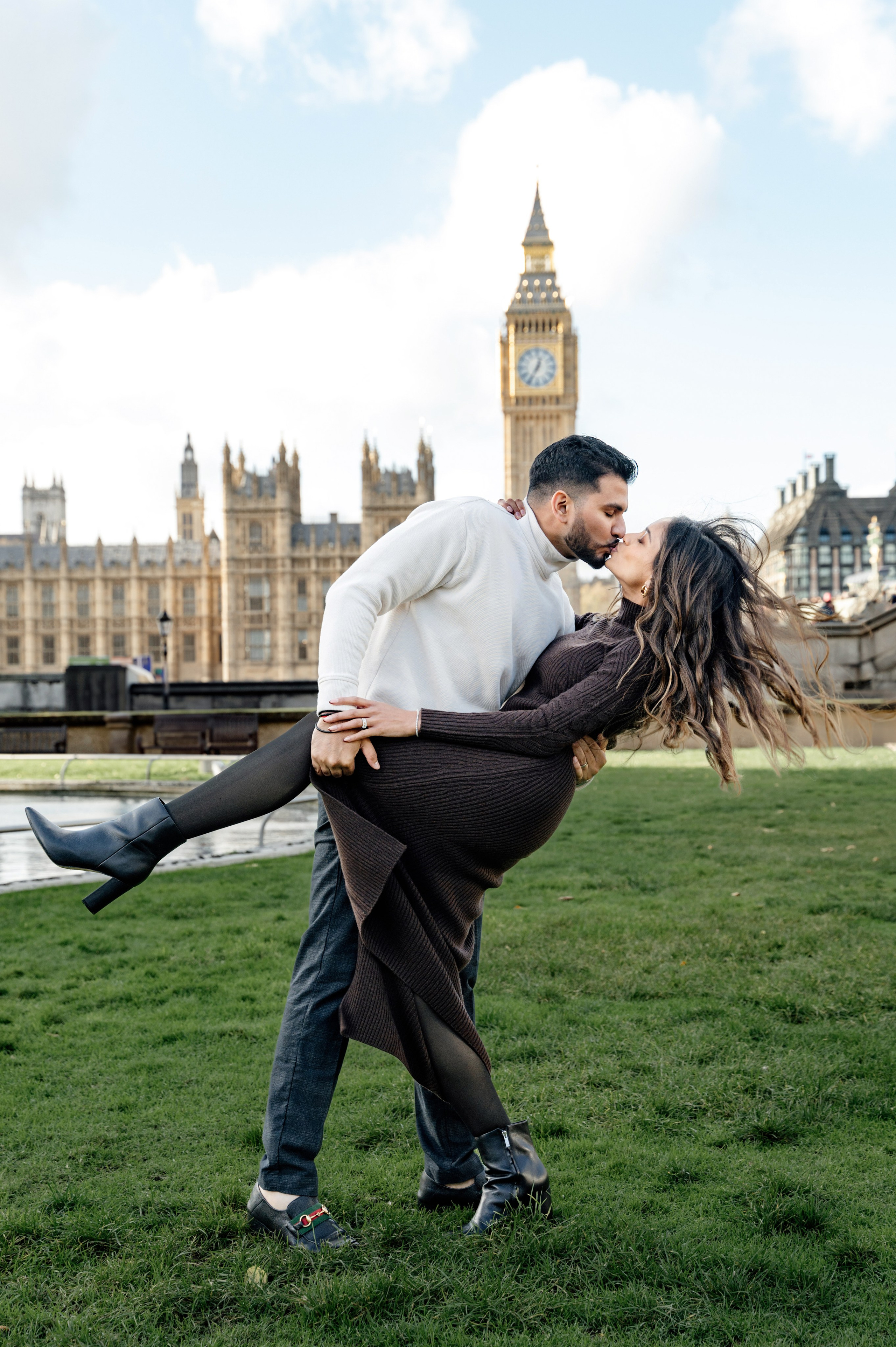 Westminster Kevin&Trisha with baby. FAMILY AND WEDDING PHOTOGRAPHER IN LONDON MARINA RIVA