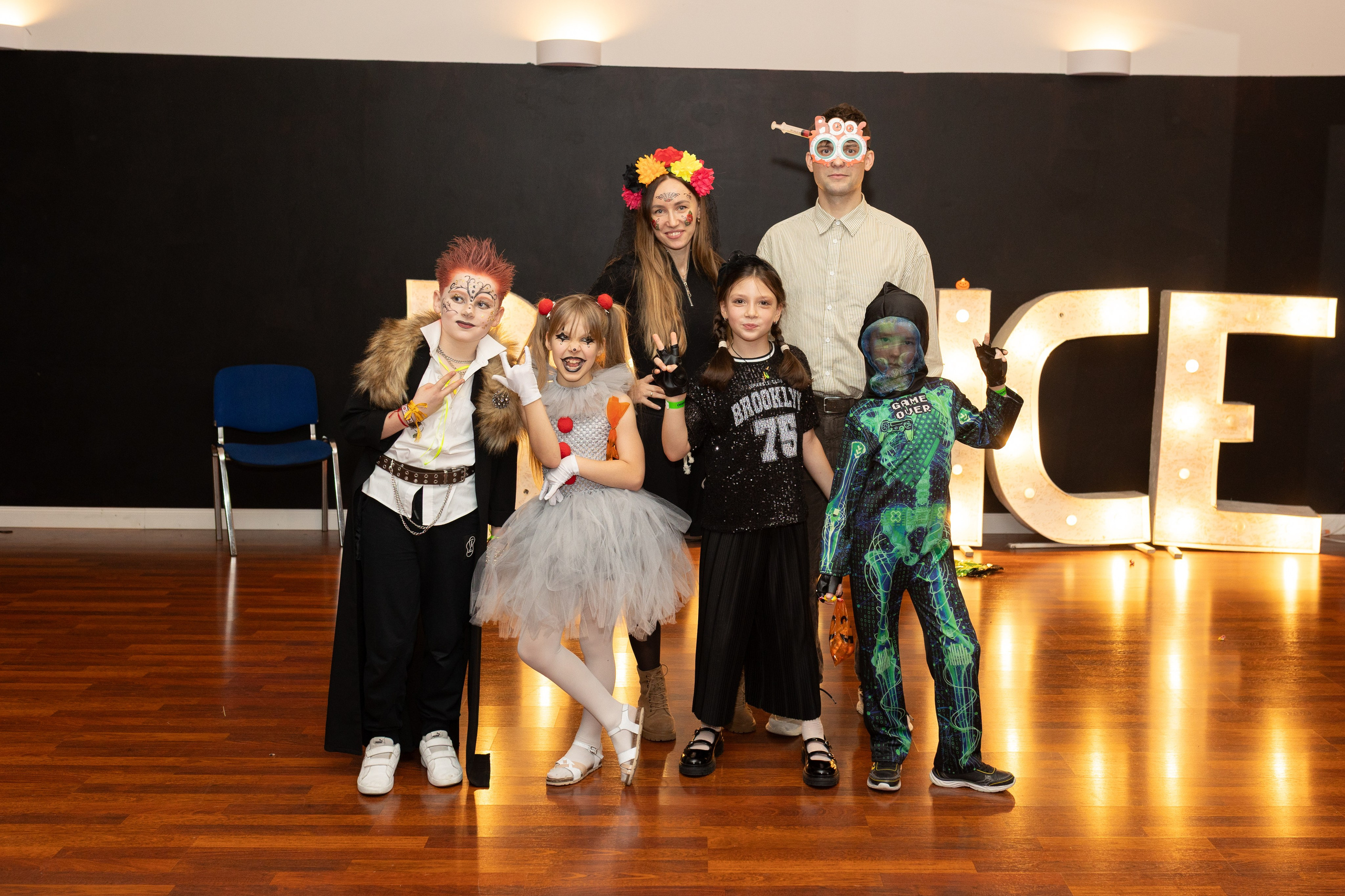 Leo dance studio Helloween 2025. Семейный и детский фотограф в Варшаве Мила Бобровская
