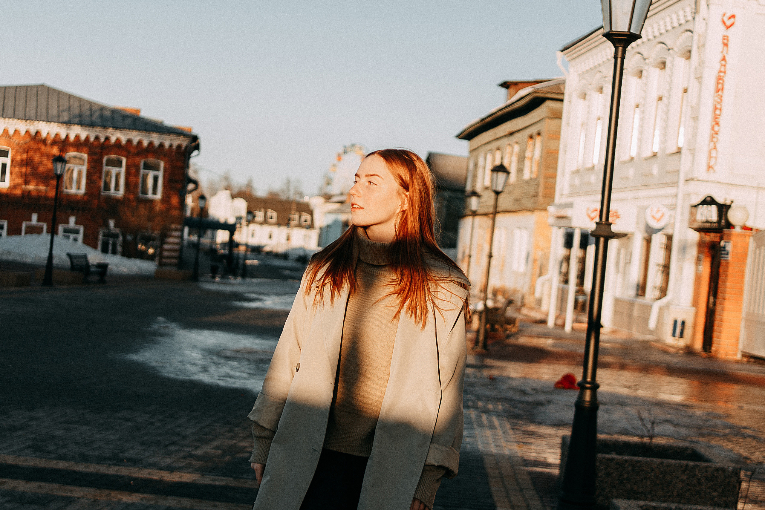 Dasha at the Palace of Culture. Wedding and portrait photographer in Beograd Ekaterina Makedonskaya