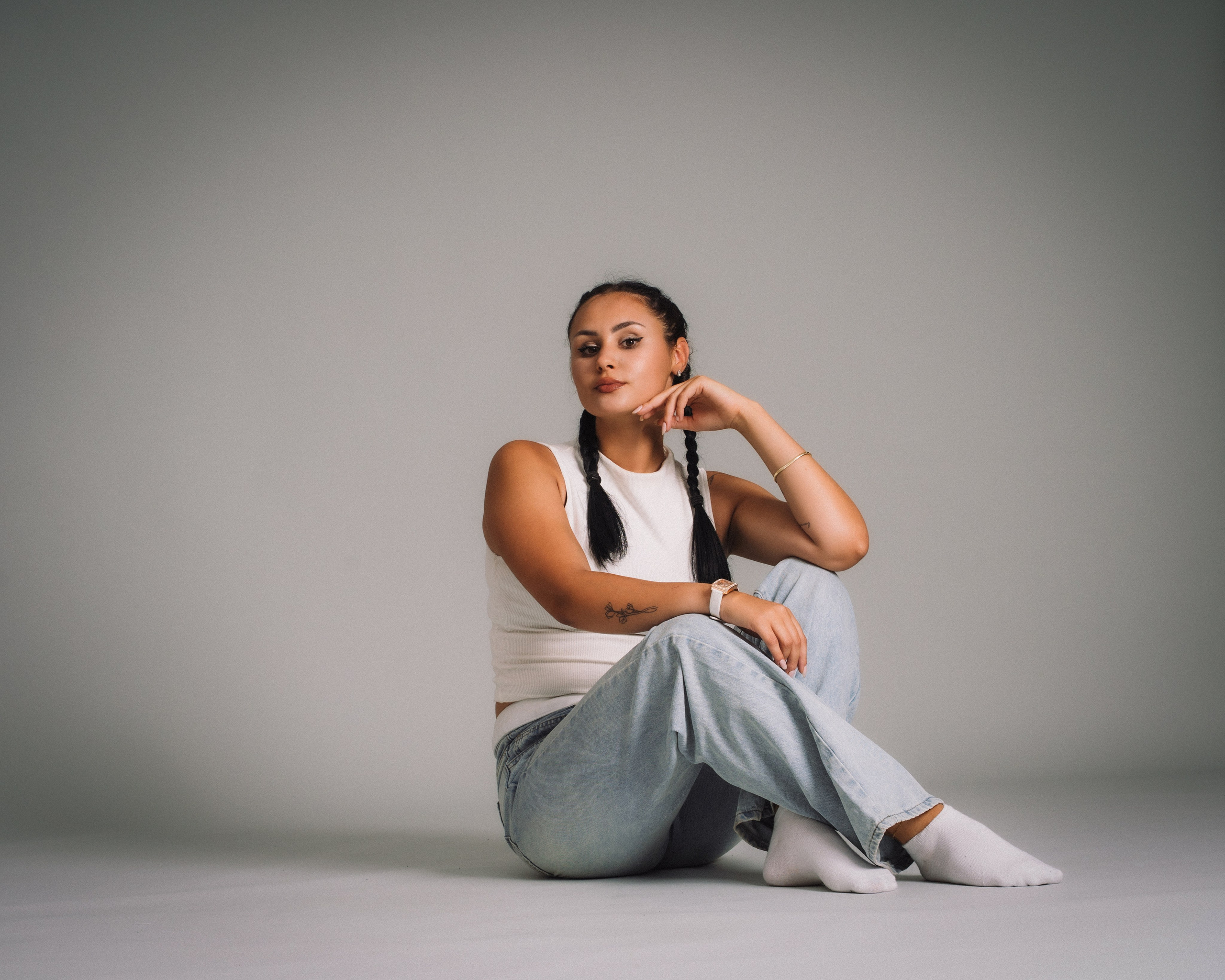 Laura x Daniel — Conexiune, Contrast și Cinematic. VStudio — mai mult decât fotografii