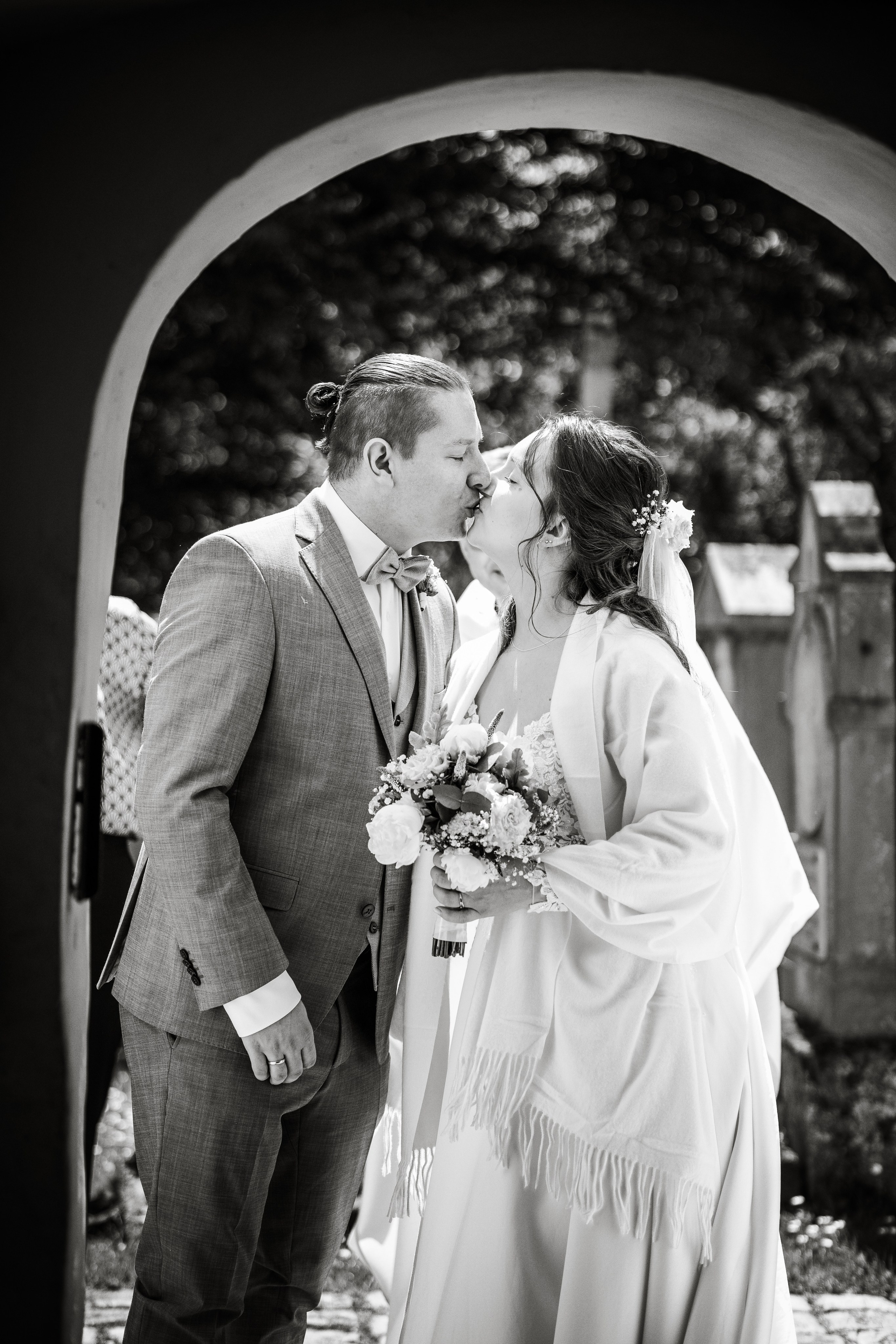 Trauung und Taufe: Heilig-Kreuz-Kirche. Hochzeitsfotograf München Taufe Familienfotograf Tanja Mauke