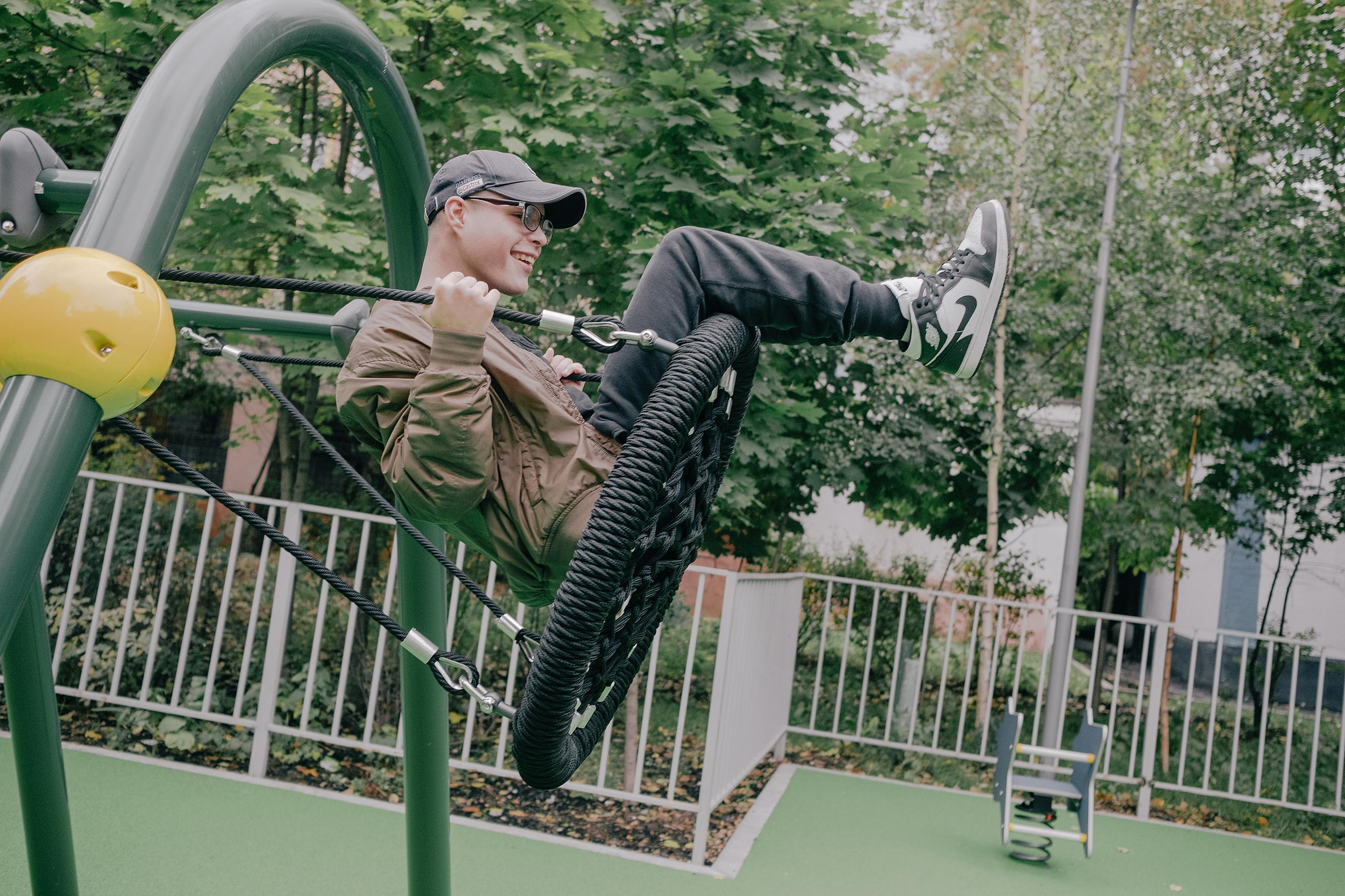 Accompanied employment for people with disabilities — for Tinkoff Journal. Photographer Anastasiya Dubrovina