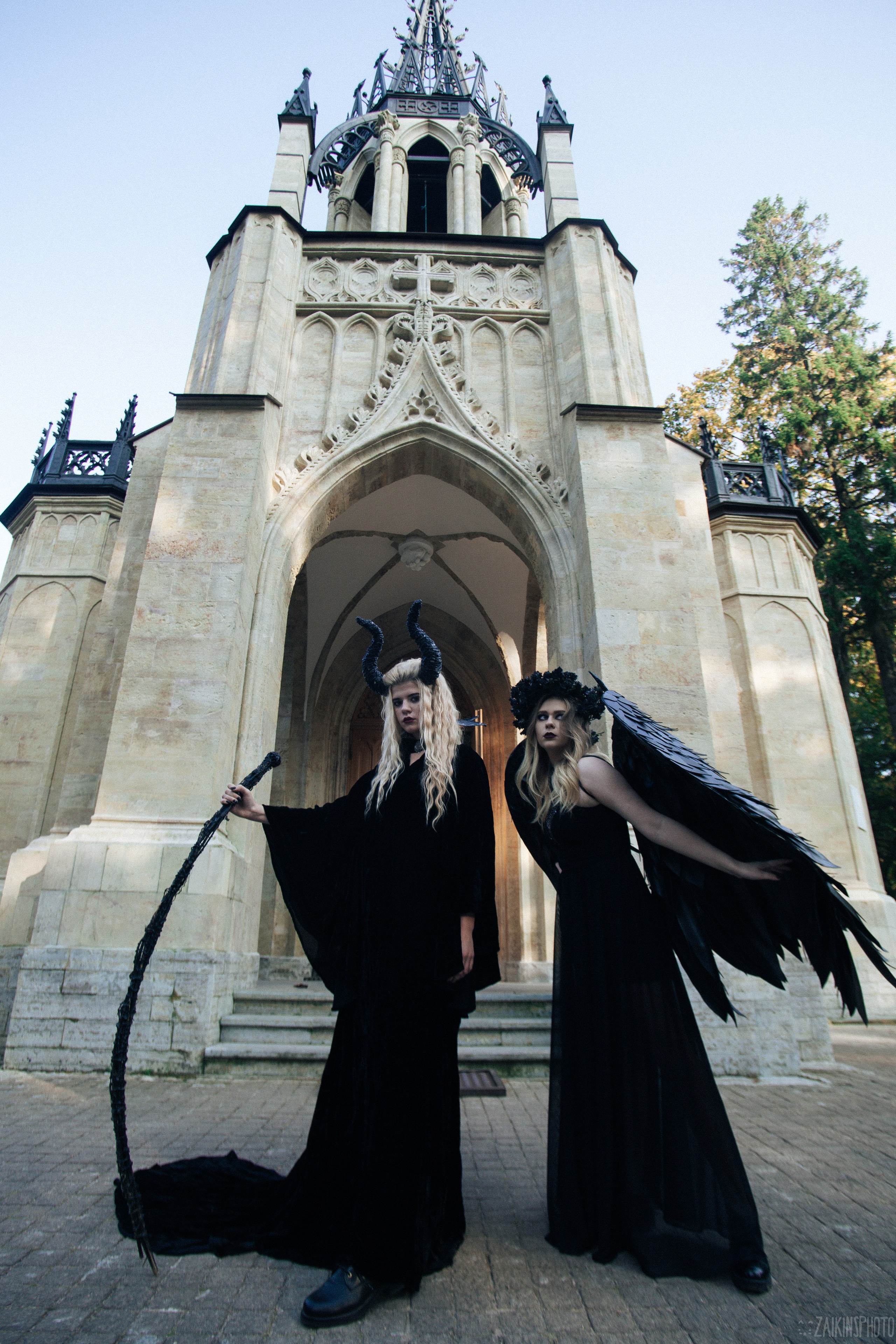 The Dark Autumn. Main