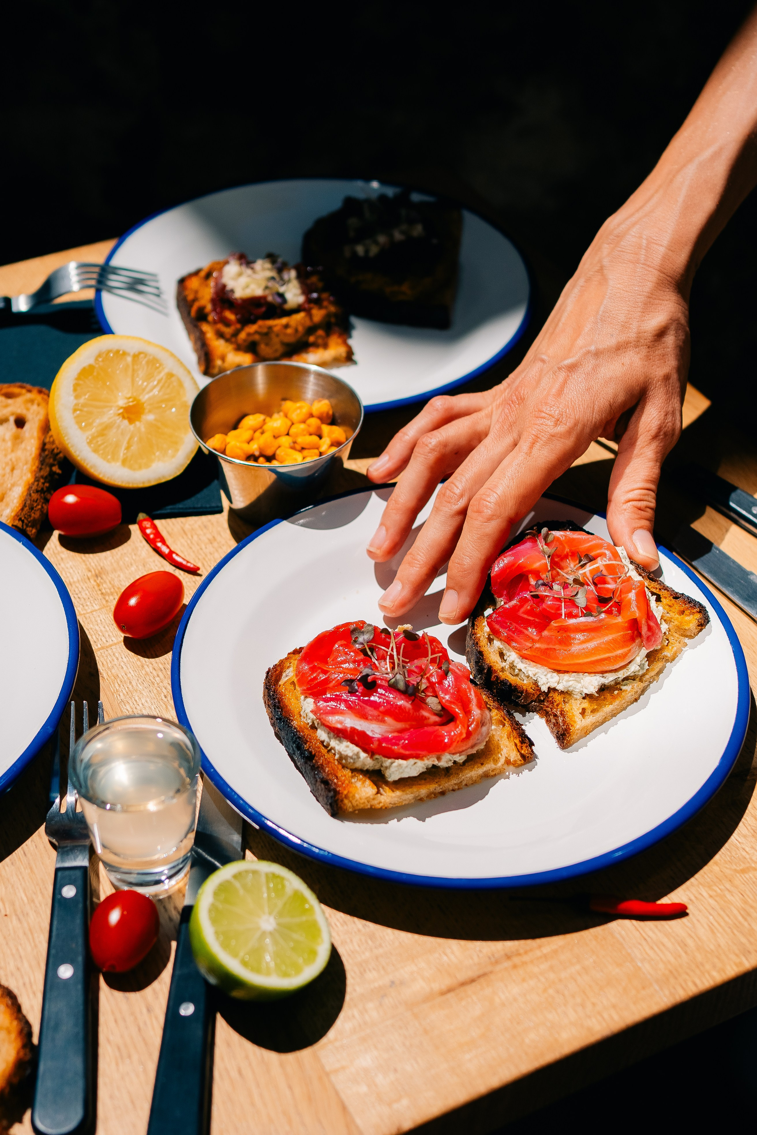 Летнее меню бара Voyager 1. Мария Шер. Профессиональный фотограф в городе Порту, Португалия