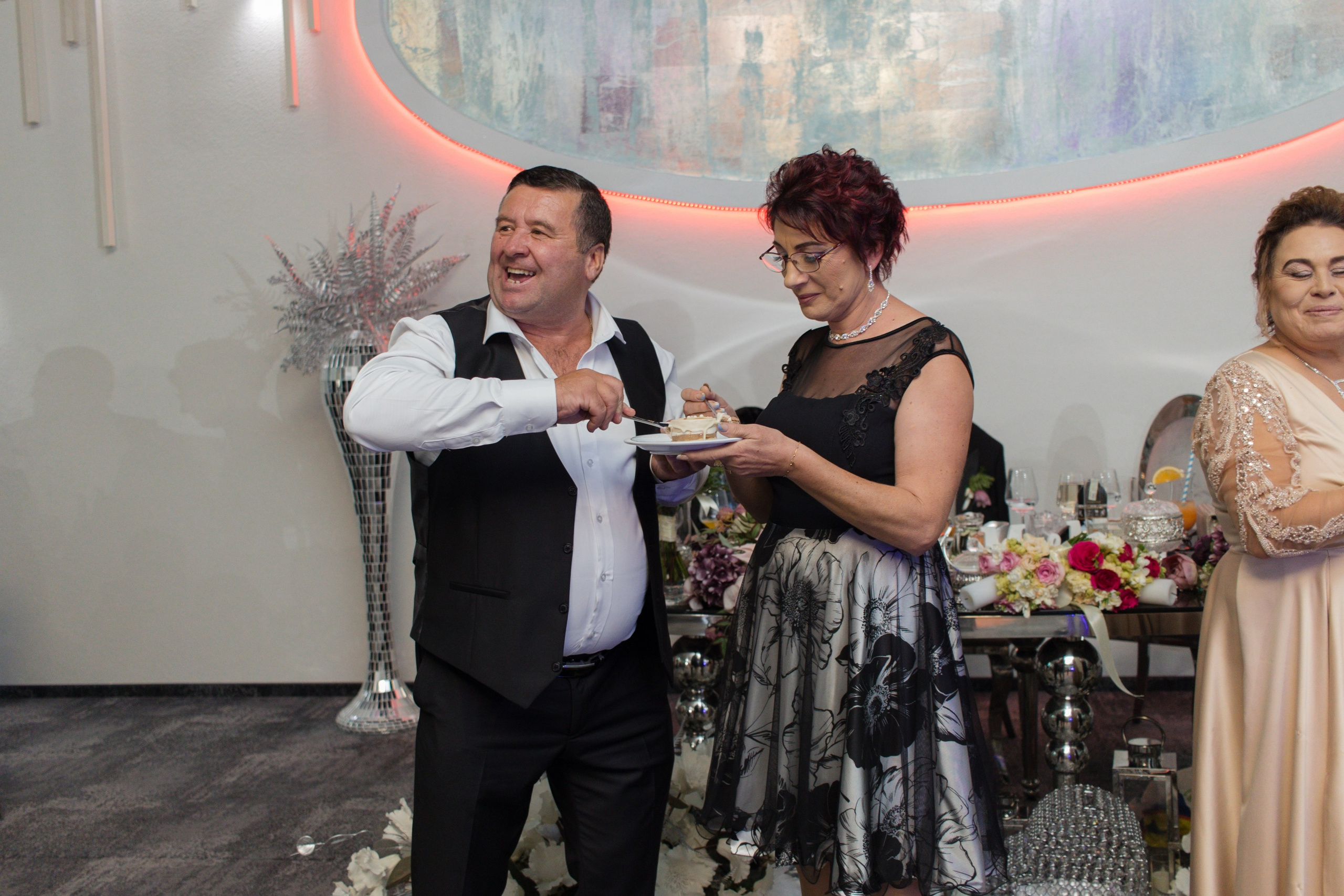 Valentina & Marcel. Fotograf si videograf — evenimente si studio