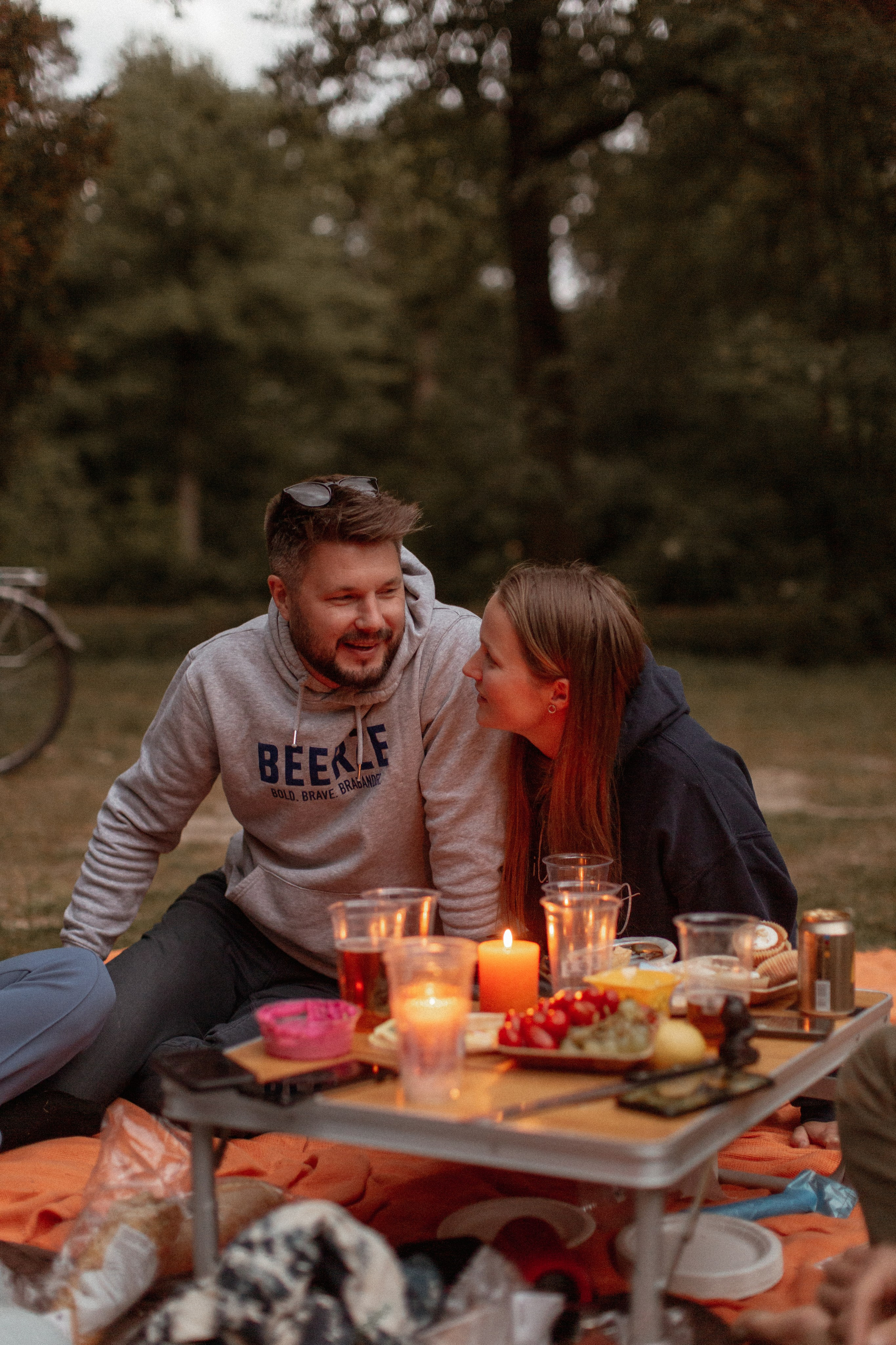 Picnic reportage. True self
