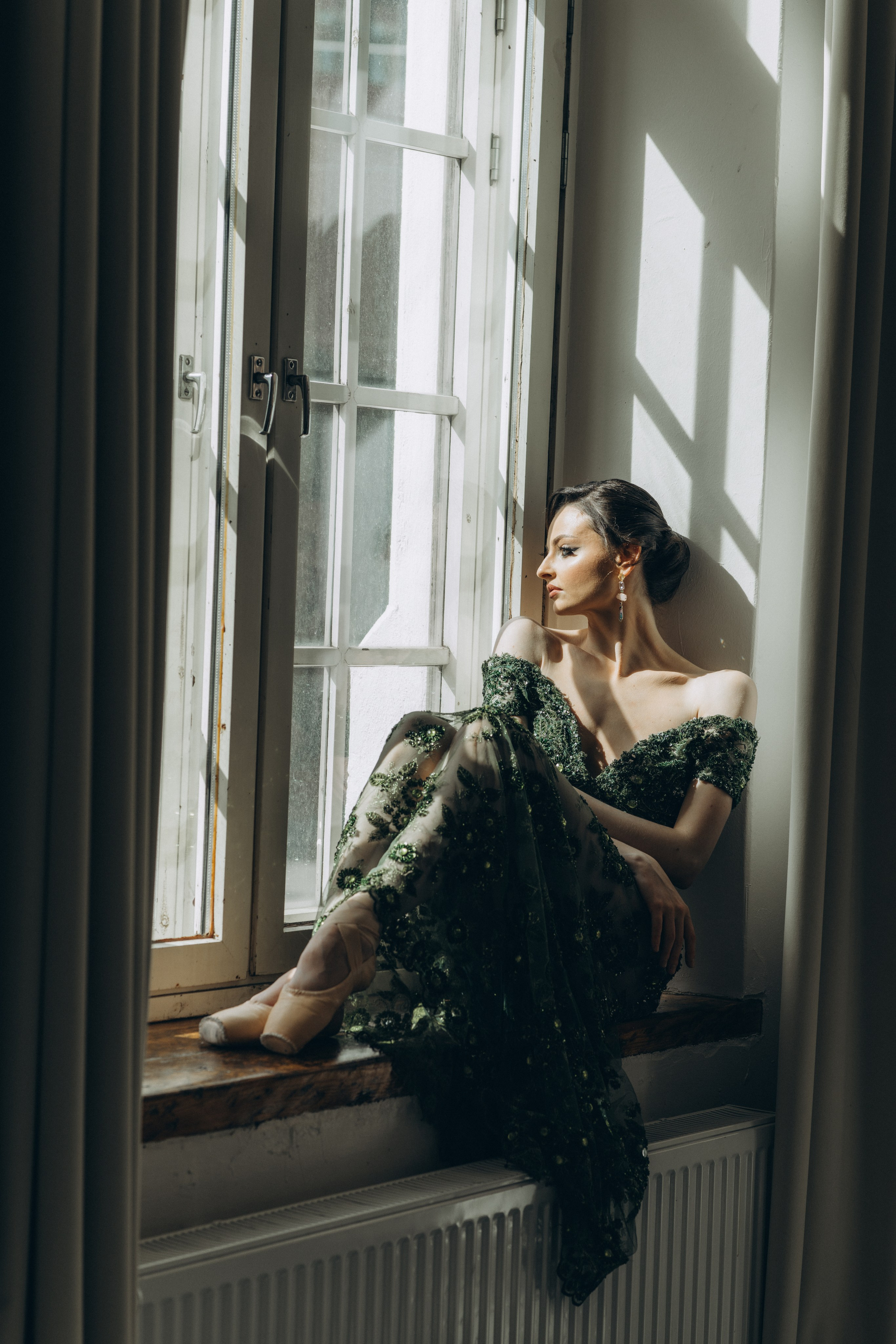 Riikka Couture, Riikka Ikäheimo, Violetta Keller, Portrait, Dancer. Wedding and portrait photographer in Helsinki Vickan O