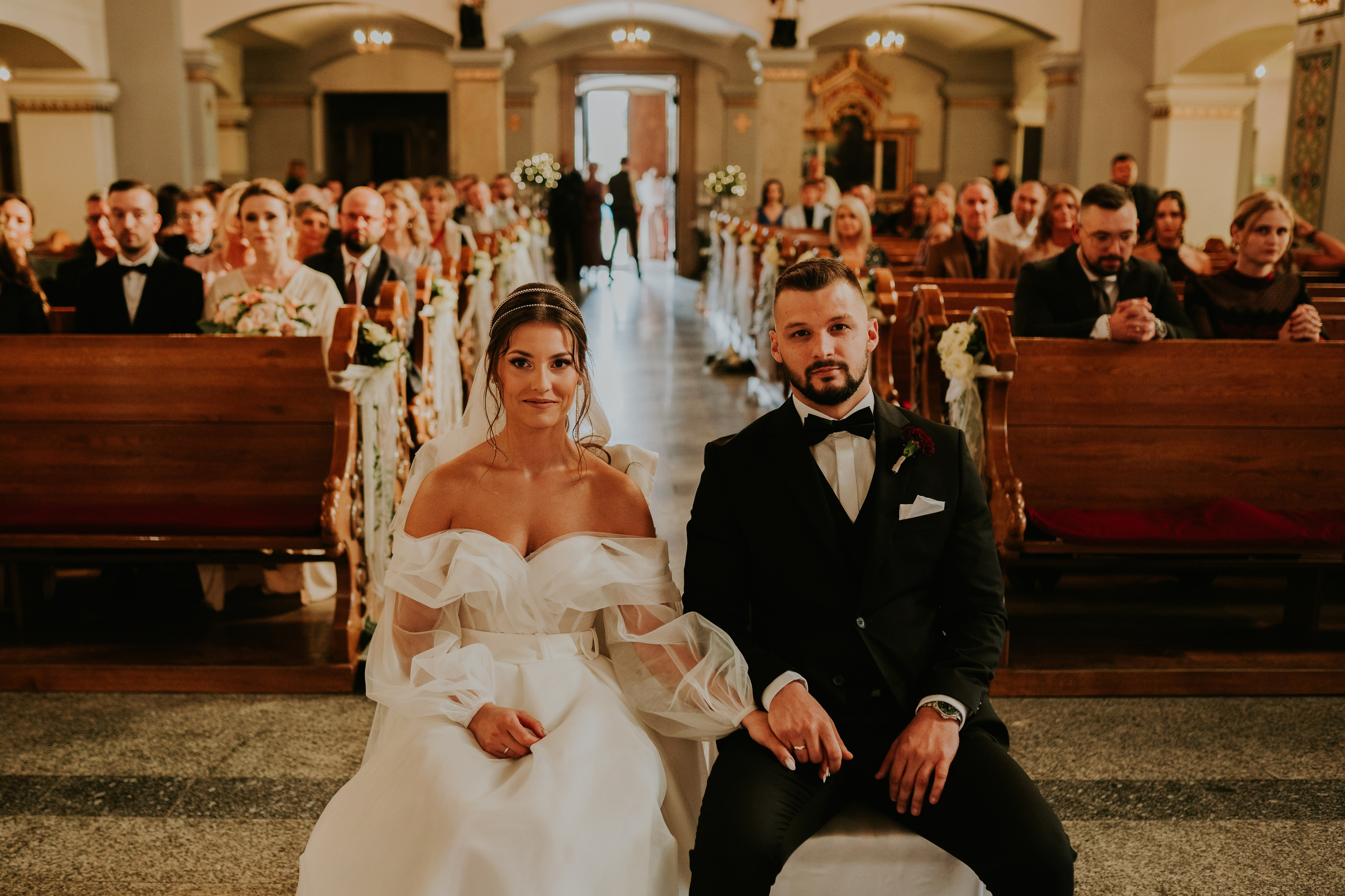 Sala Koralowa w Jaworzu: Opowieść o ślubie Nikoli i Kacpra. Karkowskafoto - fotografia miłości