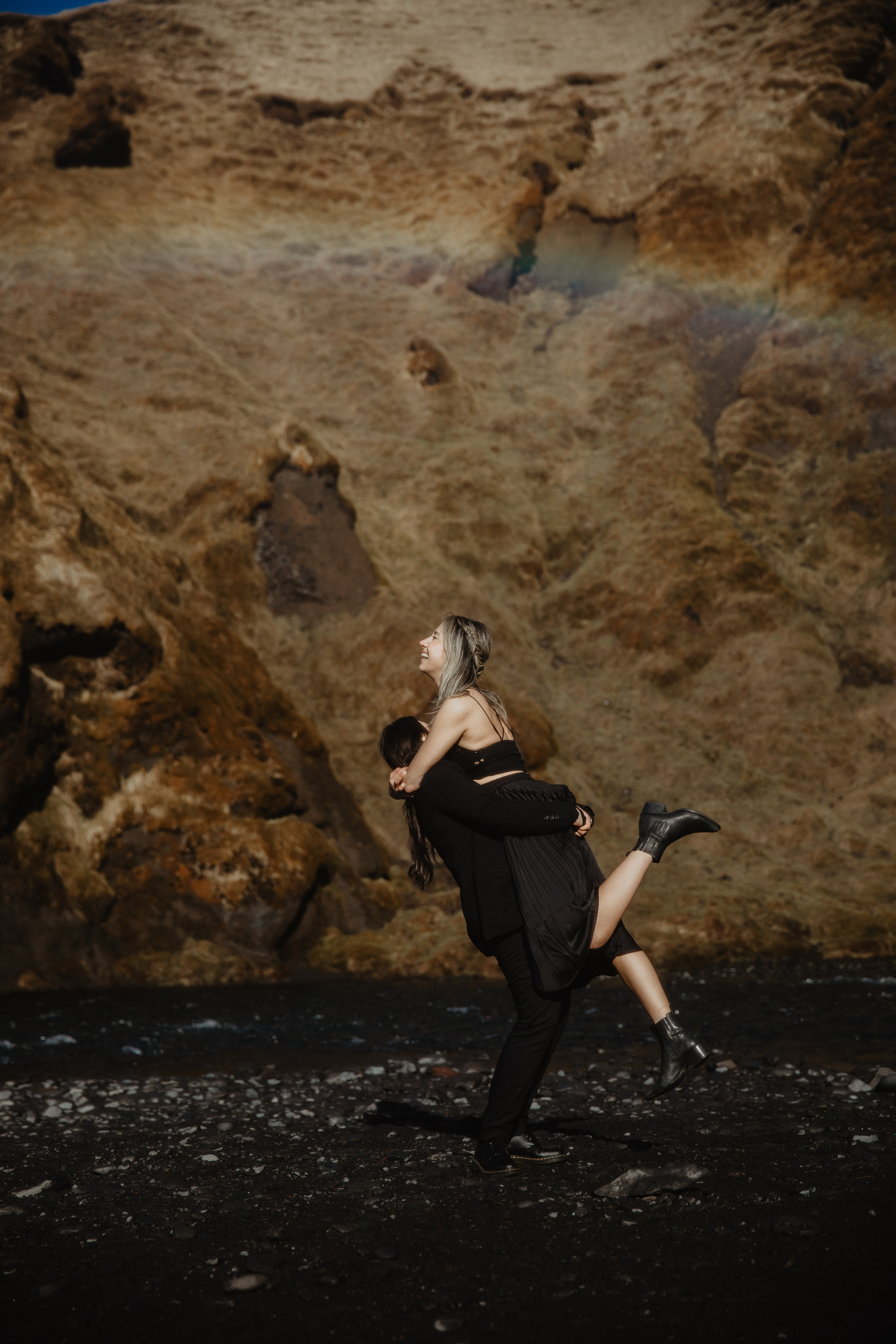 Sunrise elopement at black sand beach in Iceland. Iceland elopement photo and video | Nikolaichik Photo