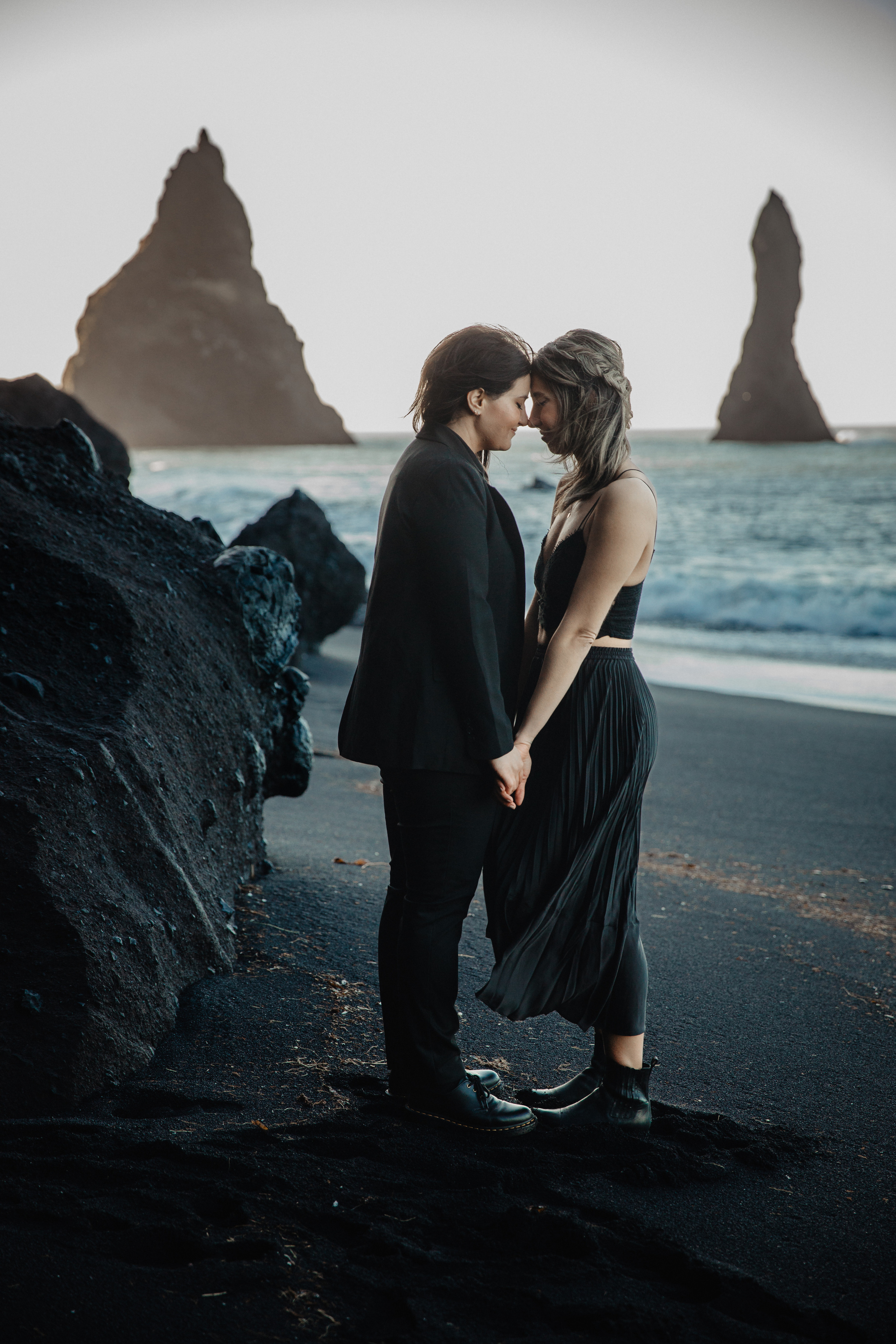 Sunrise elopement at black sand beach in Iceland. Iceland elopement photo and video | Nikolaichik Photo
