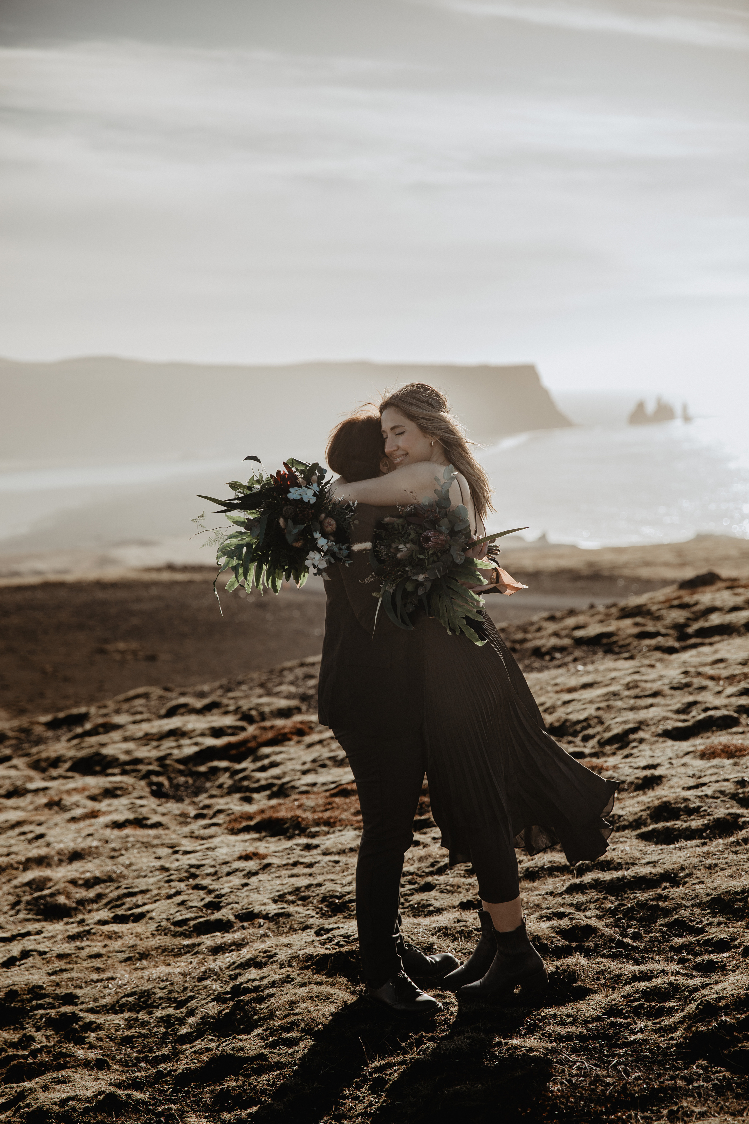 Sunrise elopement at black sand beach in Iceland. Iceland elopement photo and video | Nikolaichik Photo