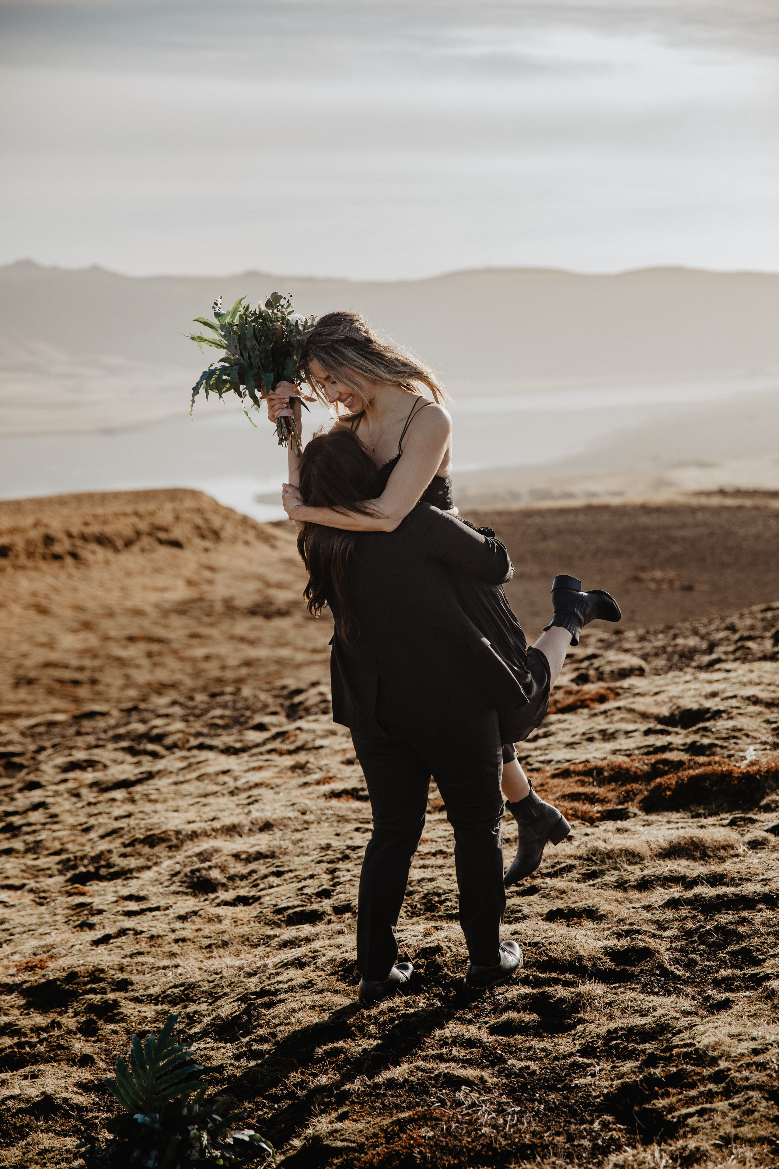 Sunrise elopement at black sand beach in Iceland. Iceland elopement photo and video | Nikolaichik Photo