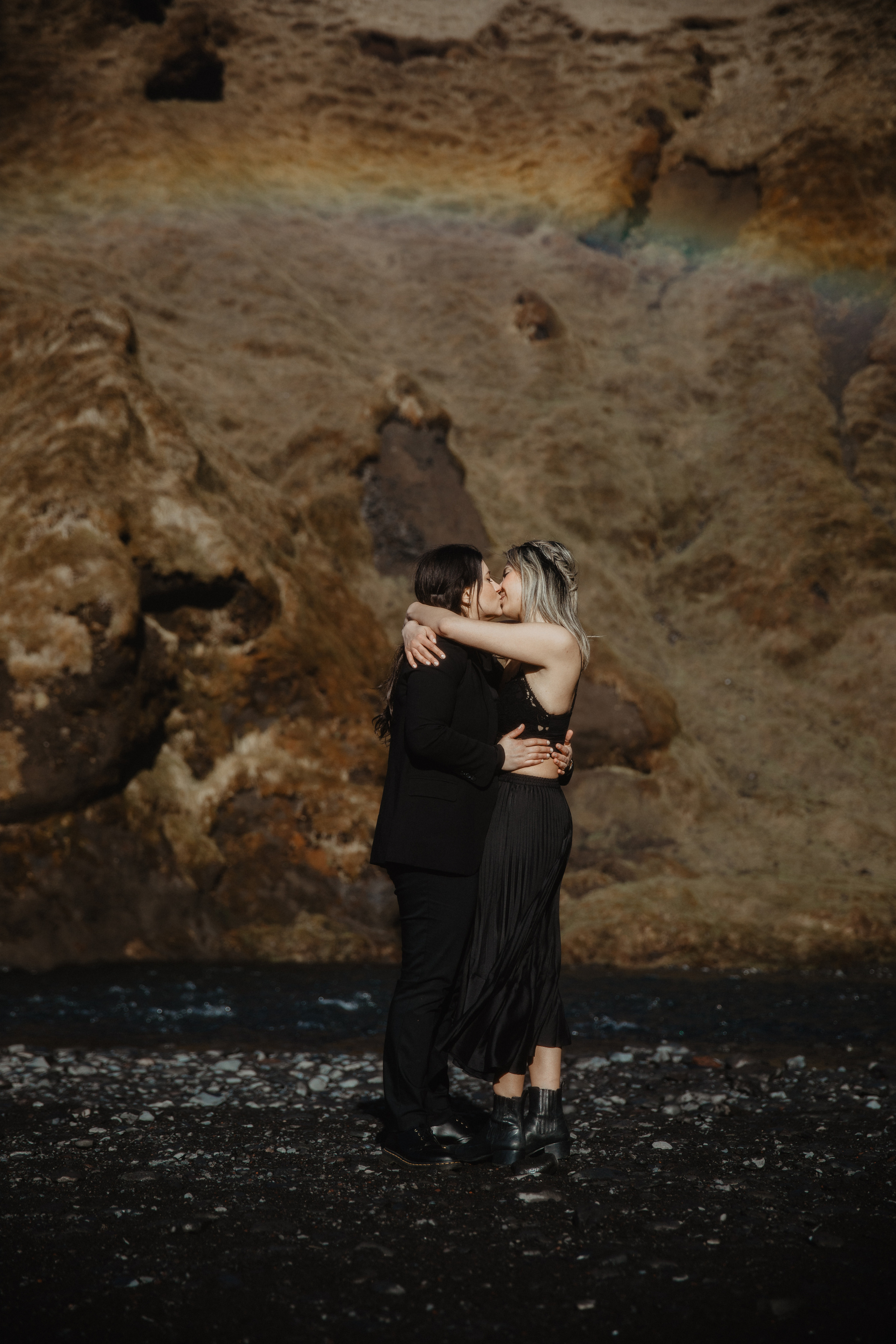 Sunrise elopement at black sand beach in Iceland. Iceland elopement photo and video | Nikolaichik Photo