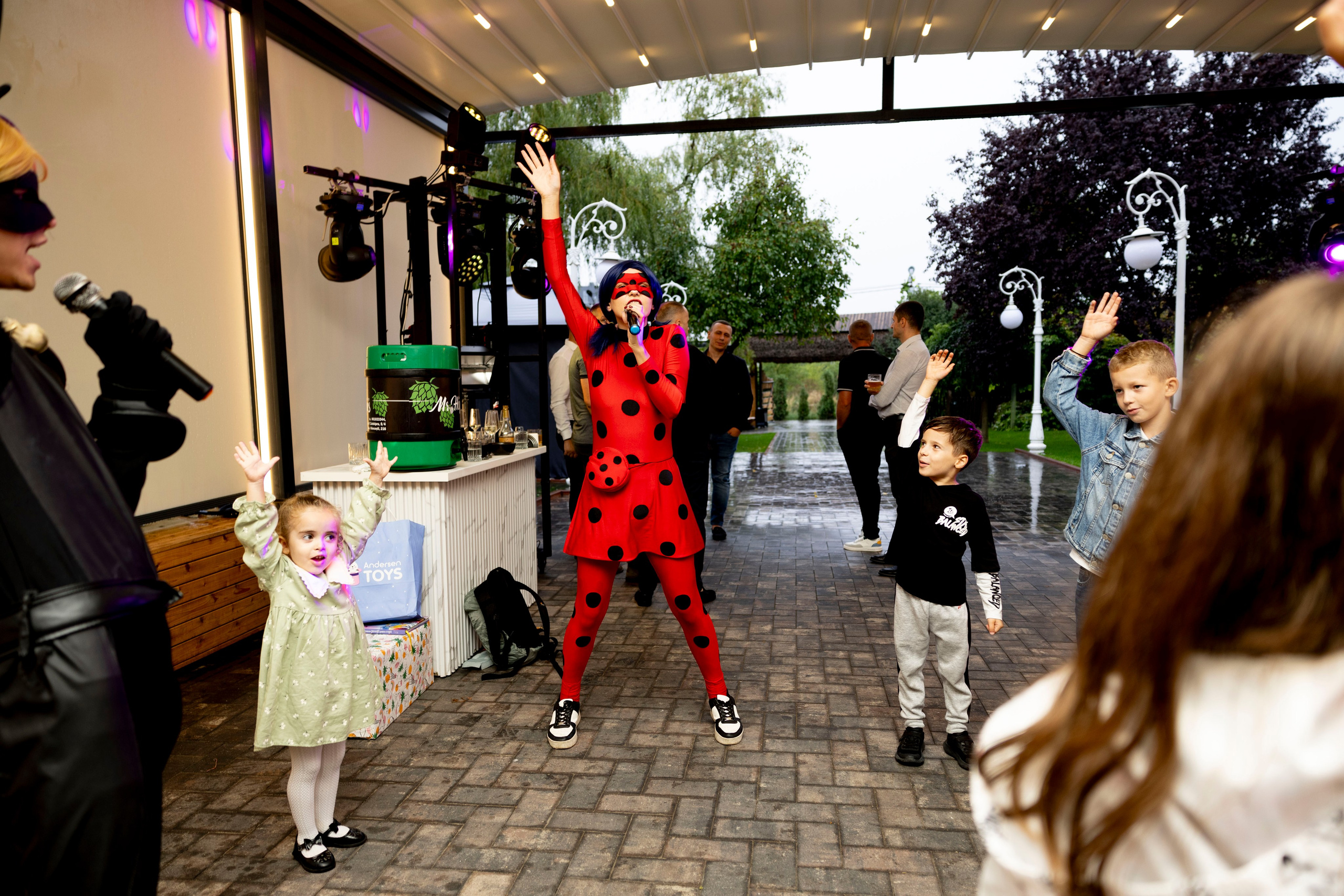 Animatori. Fotograf de Familie Avram Vlada Photo Chisinau