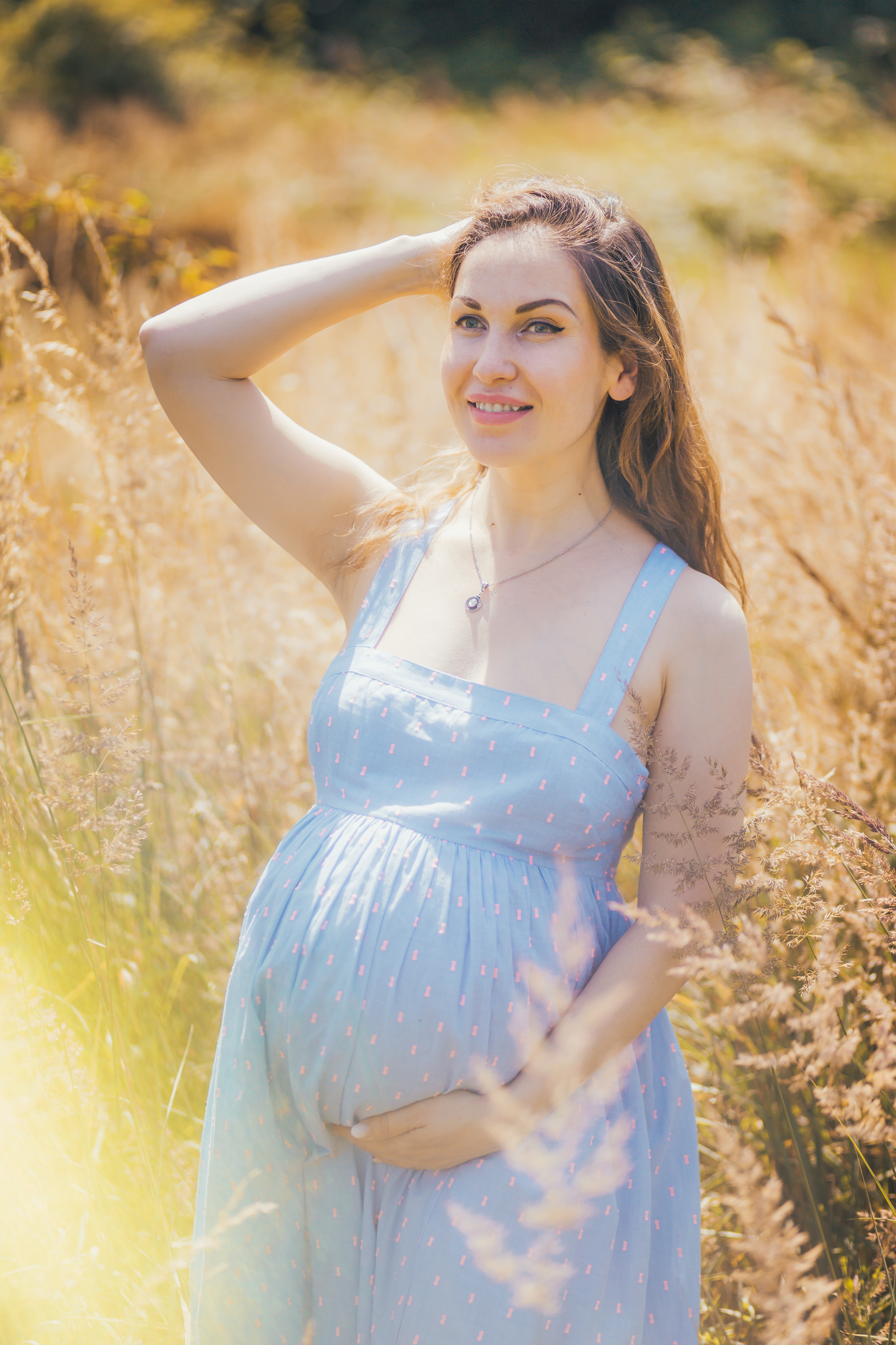 Babybauch Fotoshooting in Hamburg günstig, Fotograf in Hamburg. Fotografin Hamburg Reinbek Elizaveta Romanova