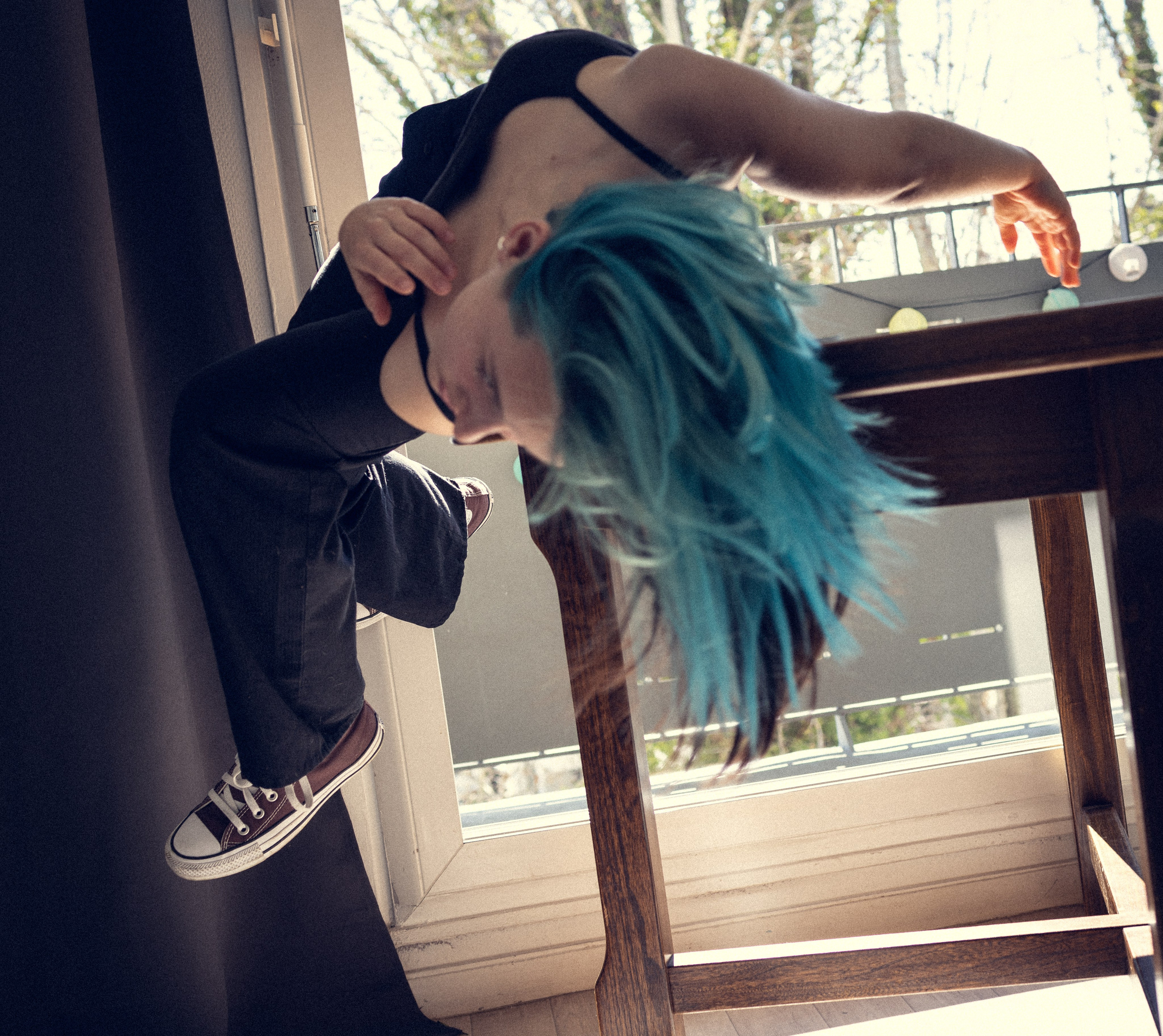 Portrait de femme charismatique. Histoires d’amour, séances photos de famille et de mariage en France