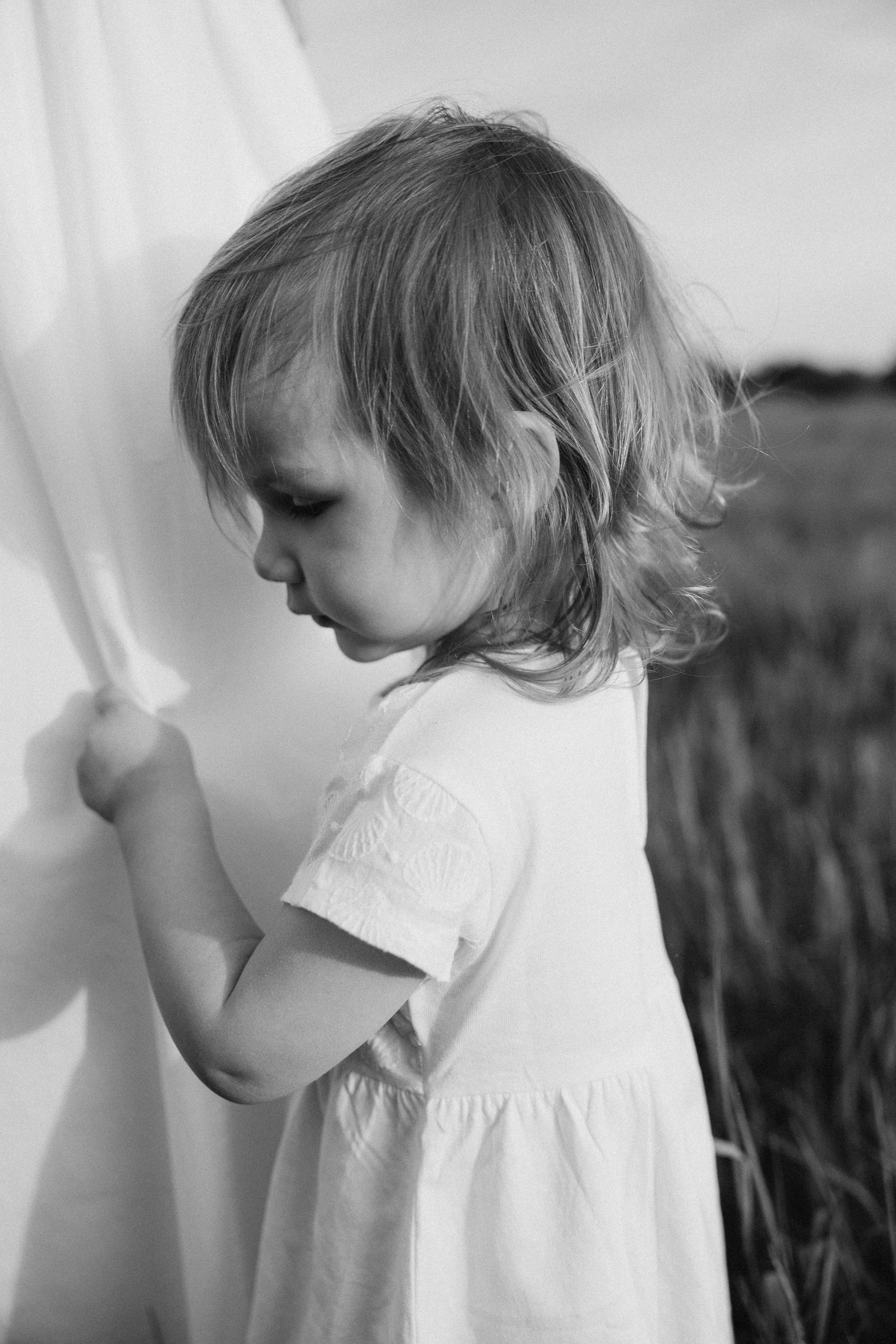 Familienshooting bei Sonnenuntergang. Familien & Hochzeitfotografin Nadja Holzmann