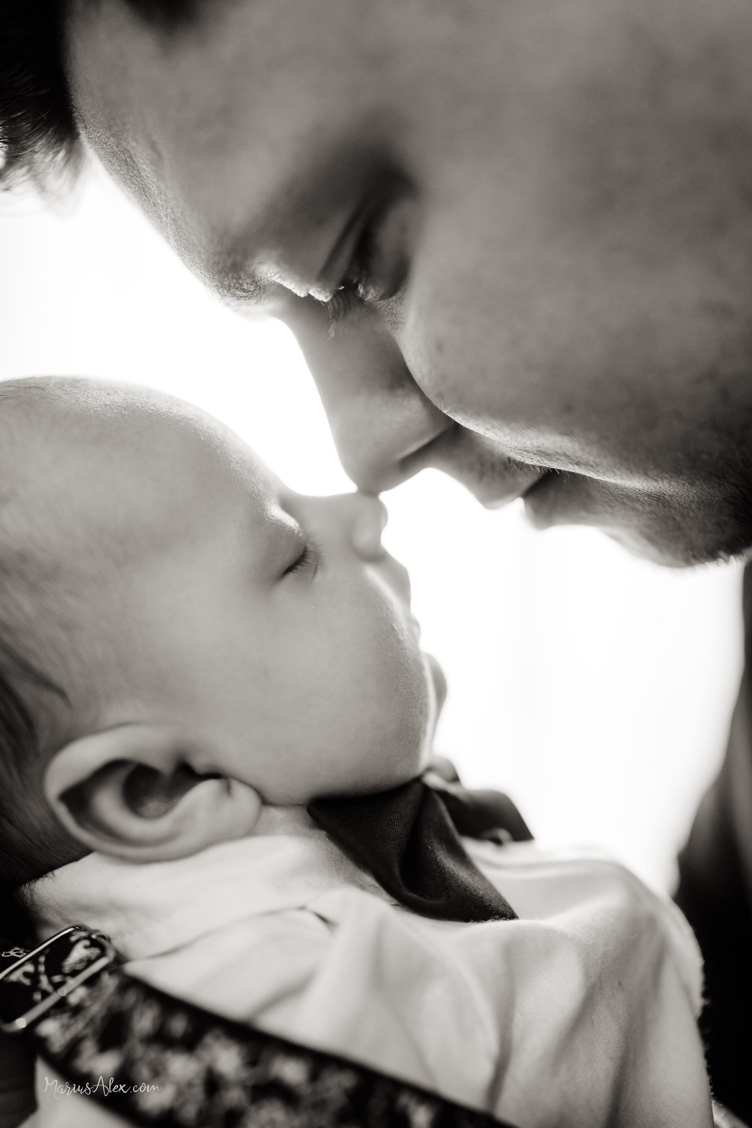 Micutul Mathias - Cel mai distractiv botez. Marius Alex fotograf de eveniment si portret din Suceava