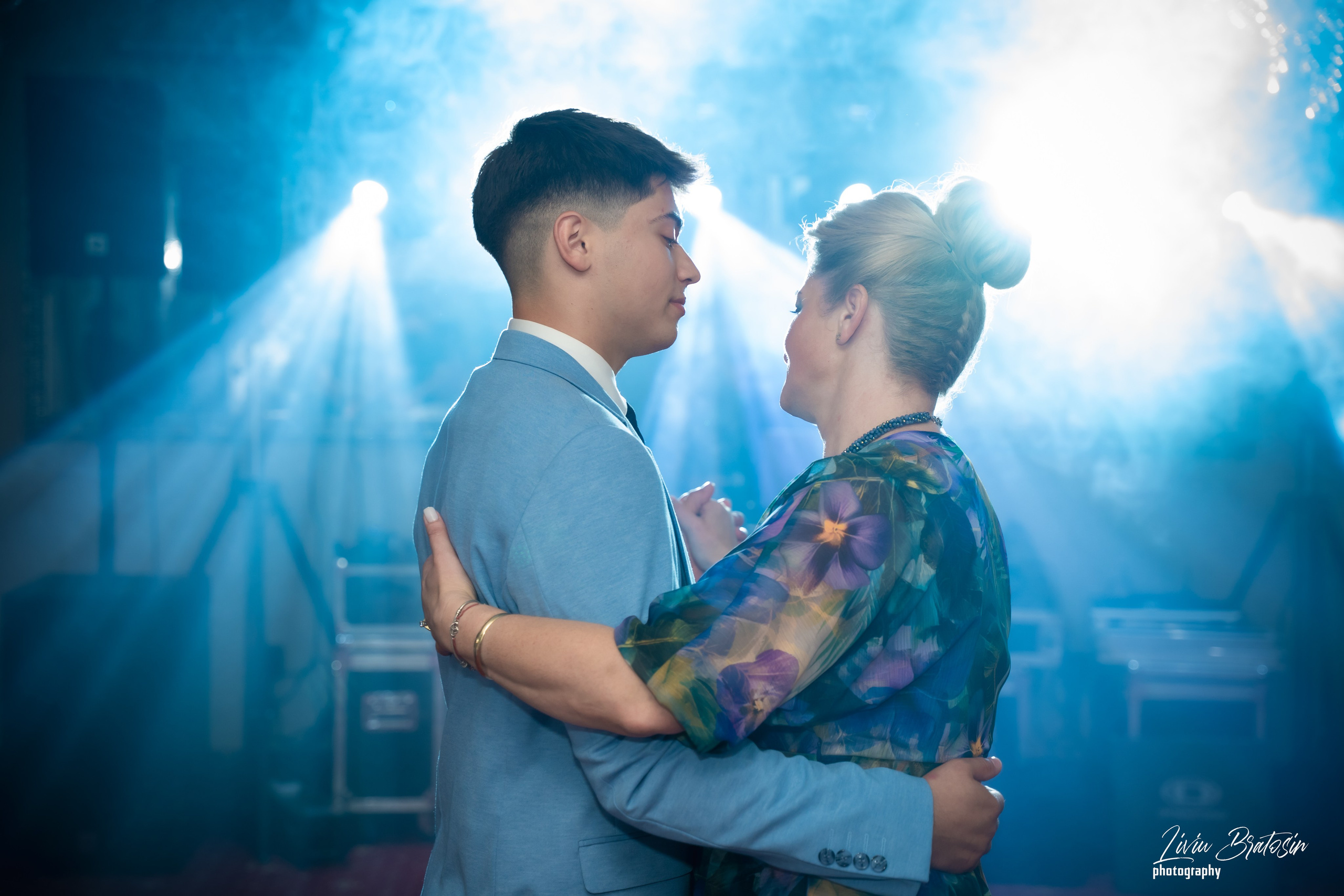 RĂZVAN. RRStudio — Fotograf evenimente