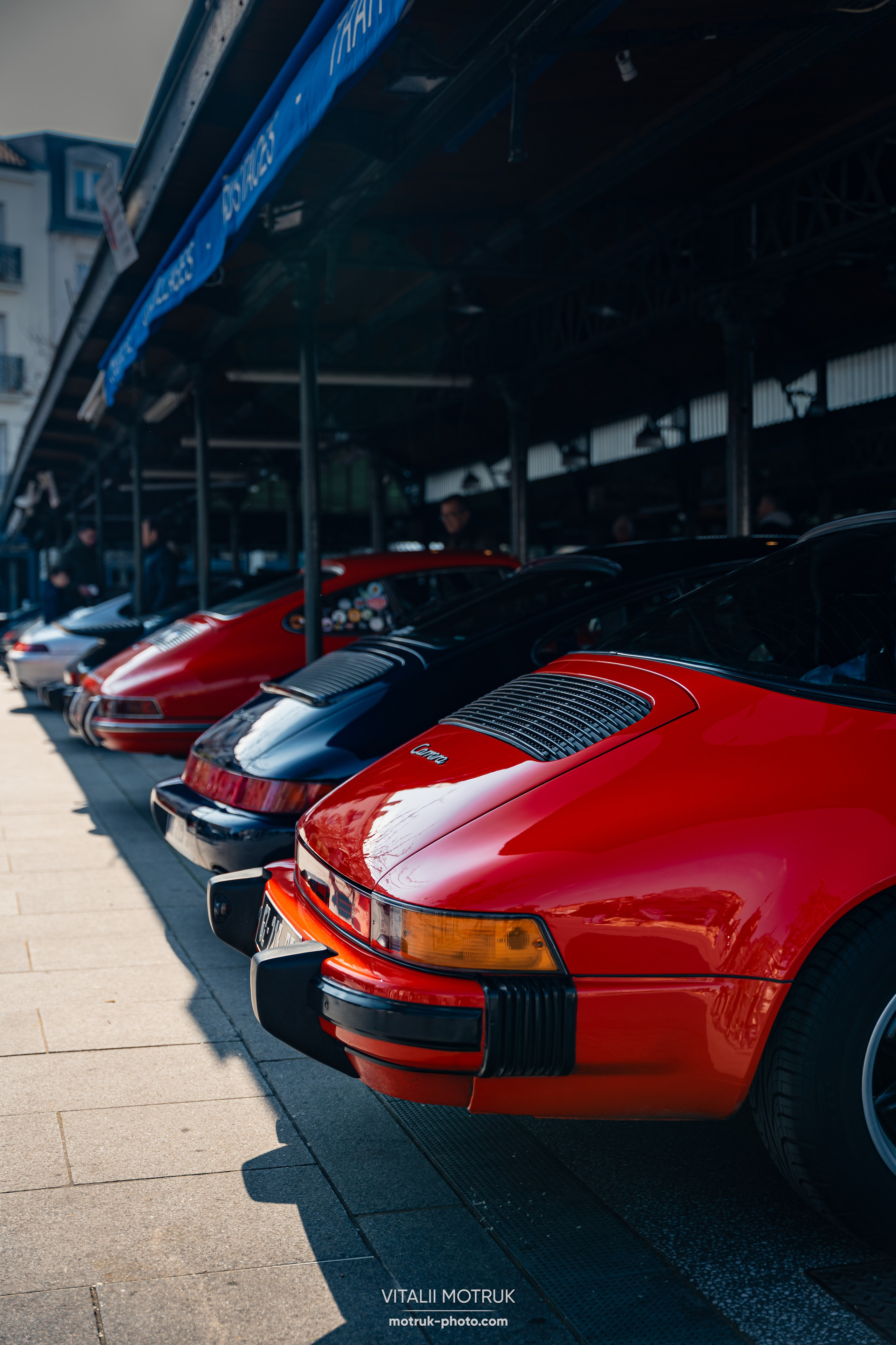 Rassemblement Garenne Colombes — 16 mars. Photographe de voitures à Paris — Vitalii Motruk