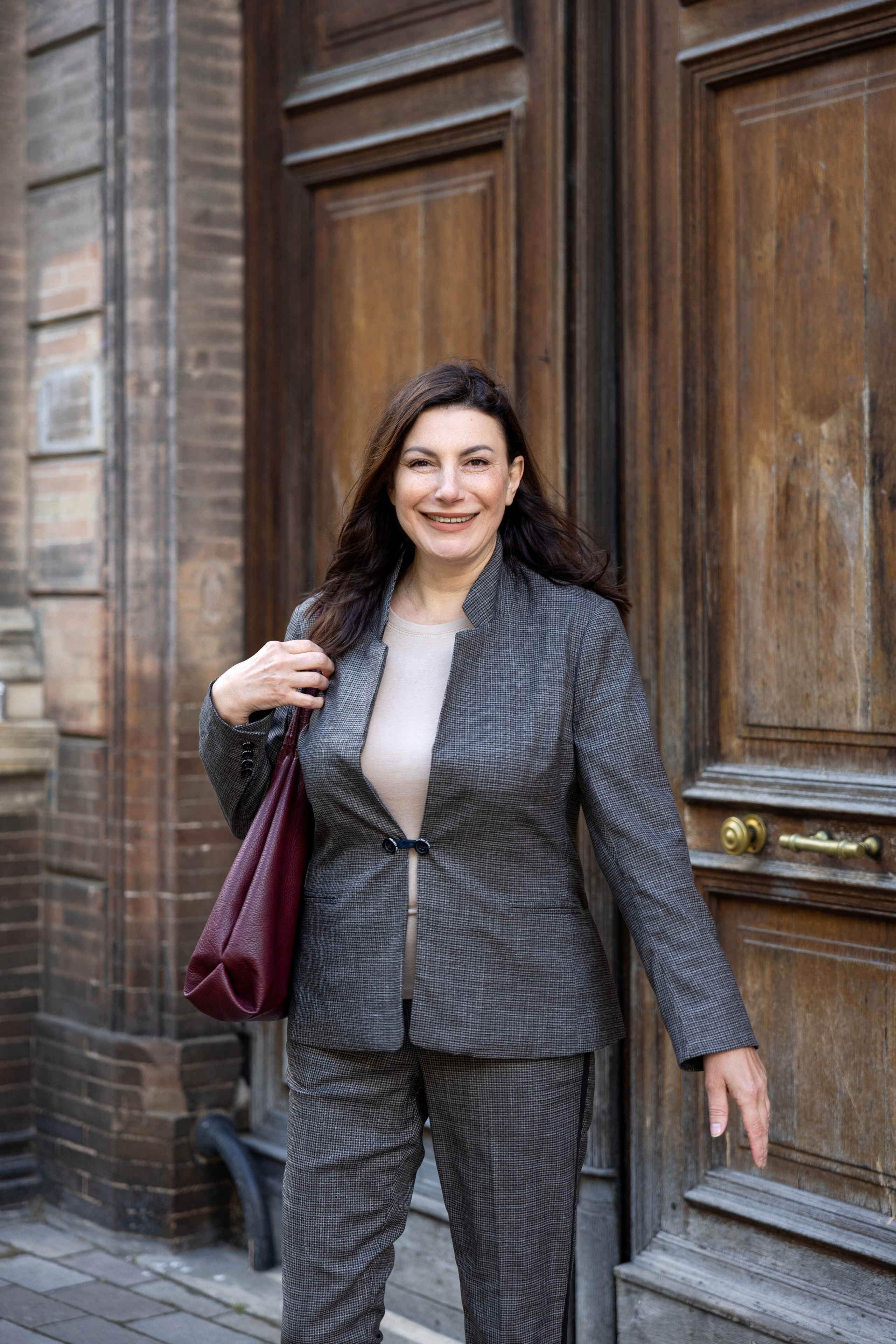 Inna. Eugenie Smirnova — wedding, corporate and lifestyle photographer in Toulouse and Southwest France