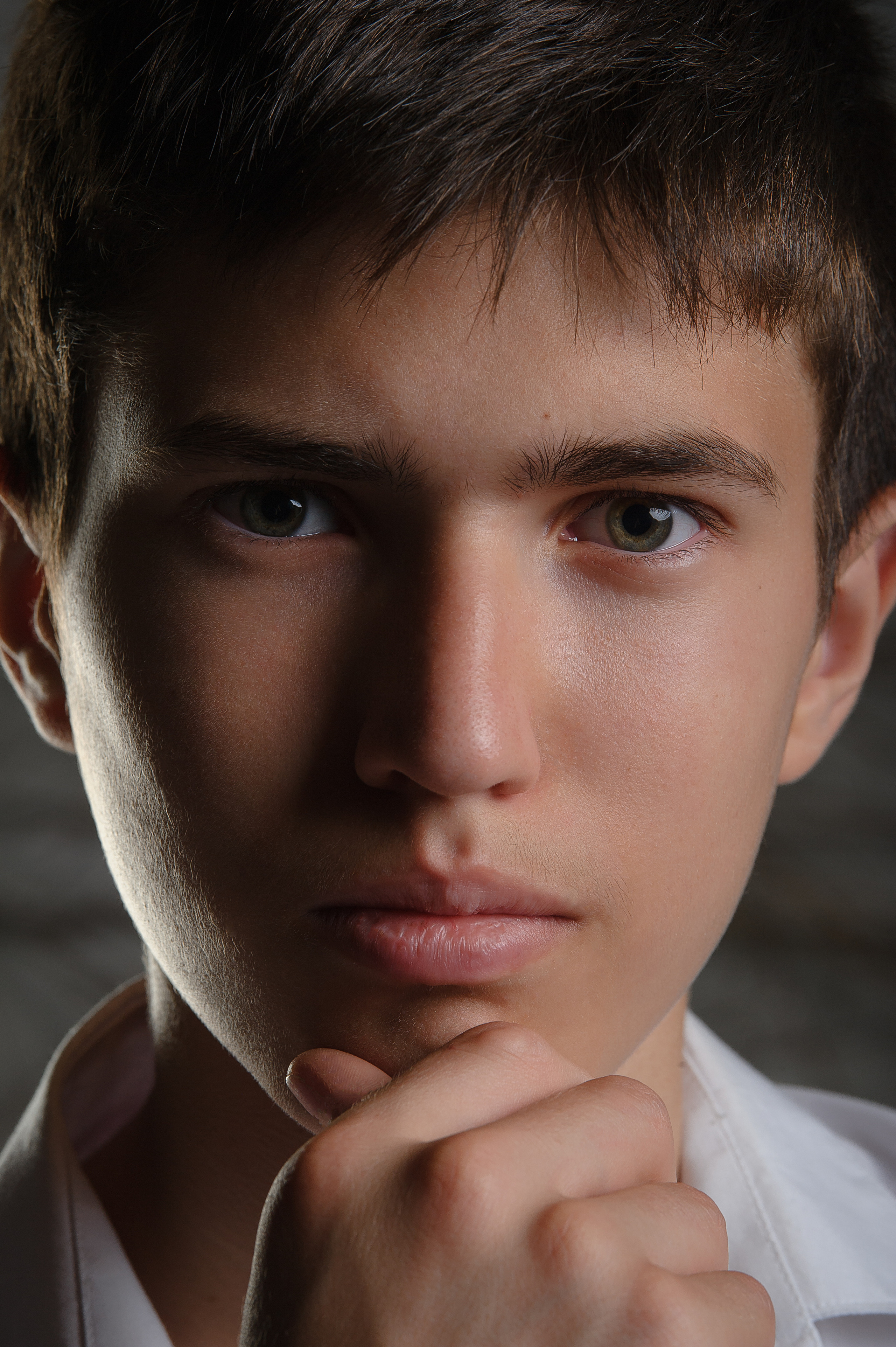 Студийный Портрет Димы. Семейный фотограф в Кишинёве THOMAS SHTIFT