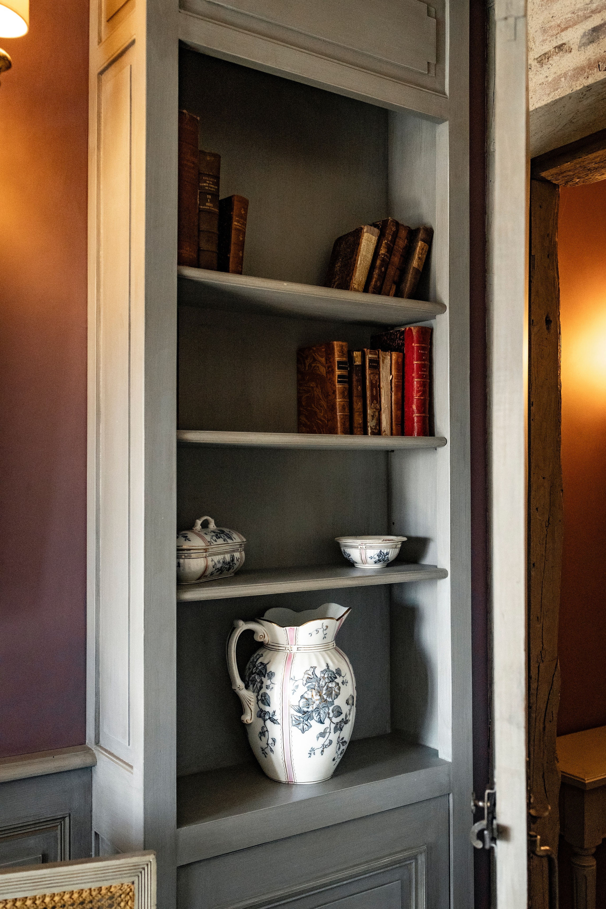 Château de Mercuès perfect for elopements. Eugenie Smirnova — wedding, corporate and lifestyle photographer in Toulouse and Southwest France