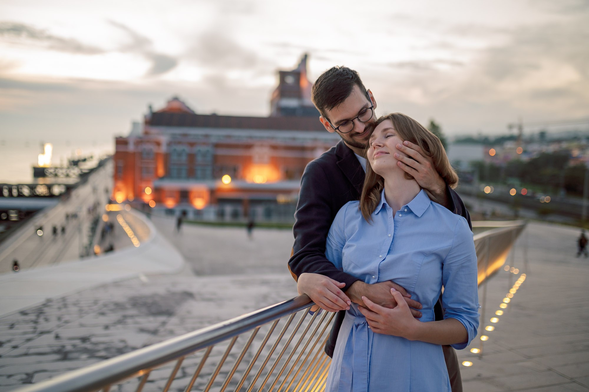 Belém Tower and the MAAT Museum are two contrasting yet impressive locations for a photo shoot in Lisbon