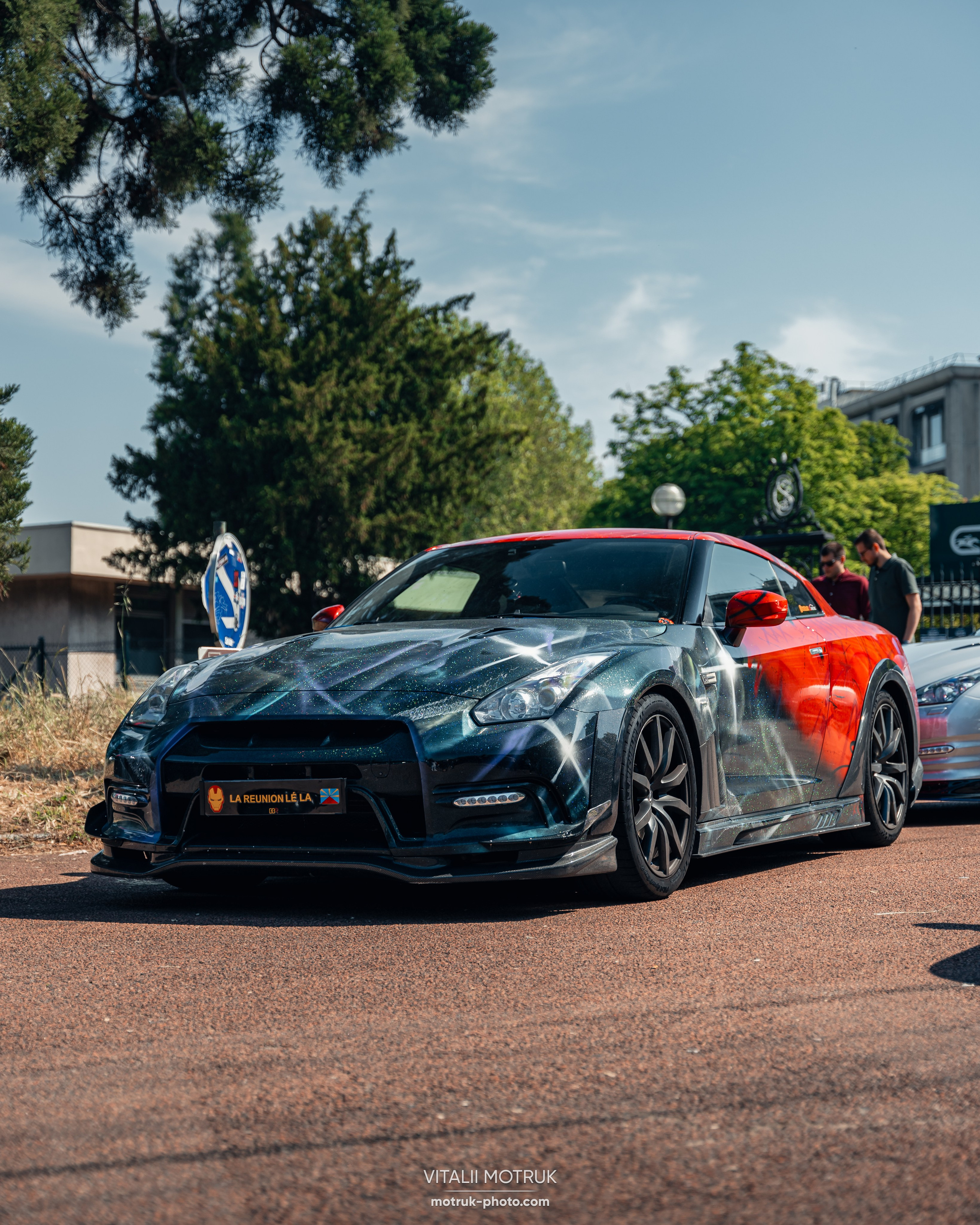 Rassemblement Auteuil 20 mai 2024. Photographe de voitures à Paris — Vitalii Motruk