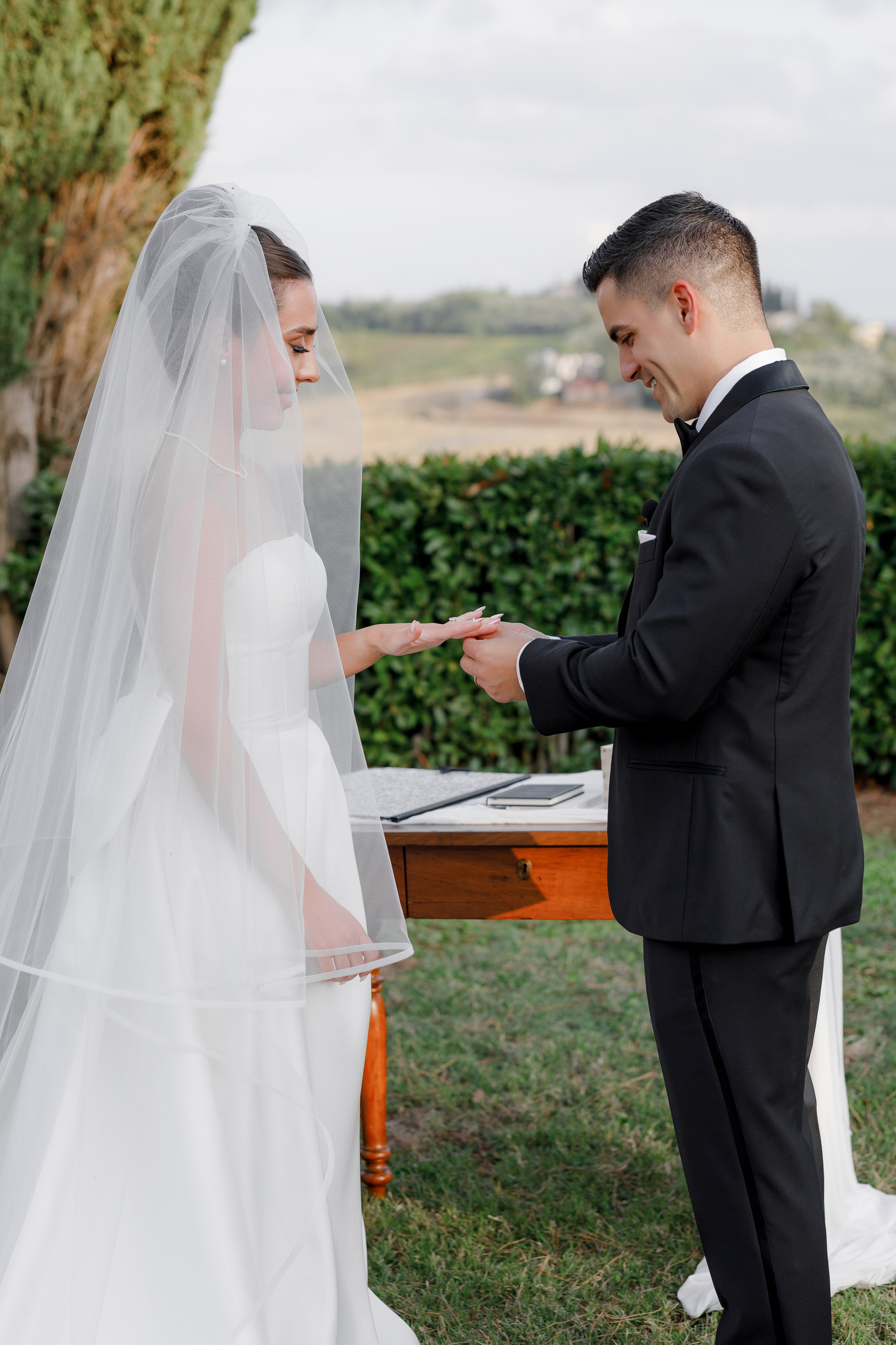 Dom&Ally. Wedding photographer Italy