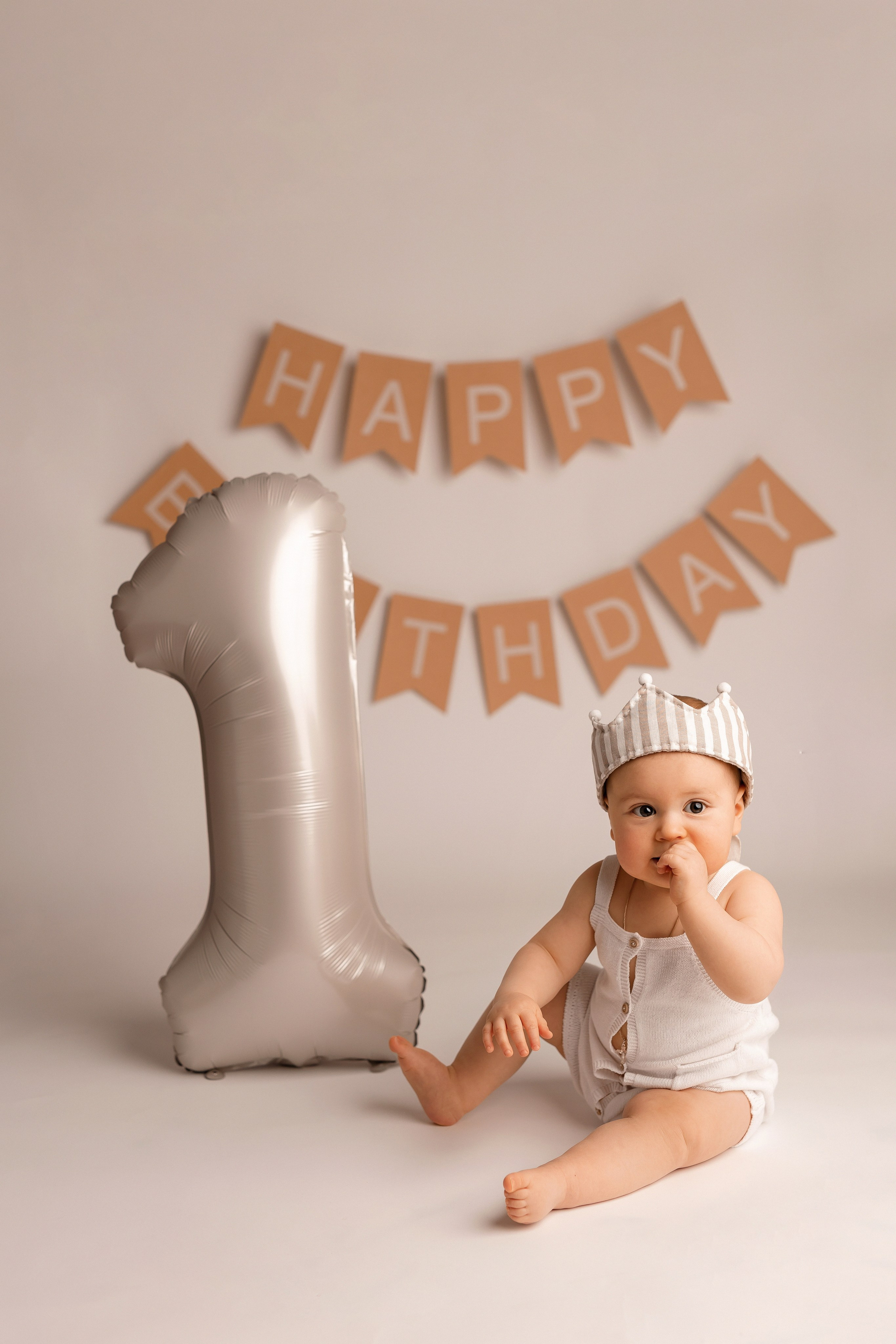 Cakesmash. NEUGEBORENEN und BABY Fotografin in WIEN und Umgebung