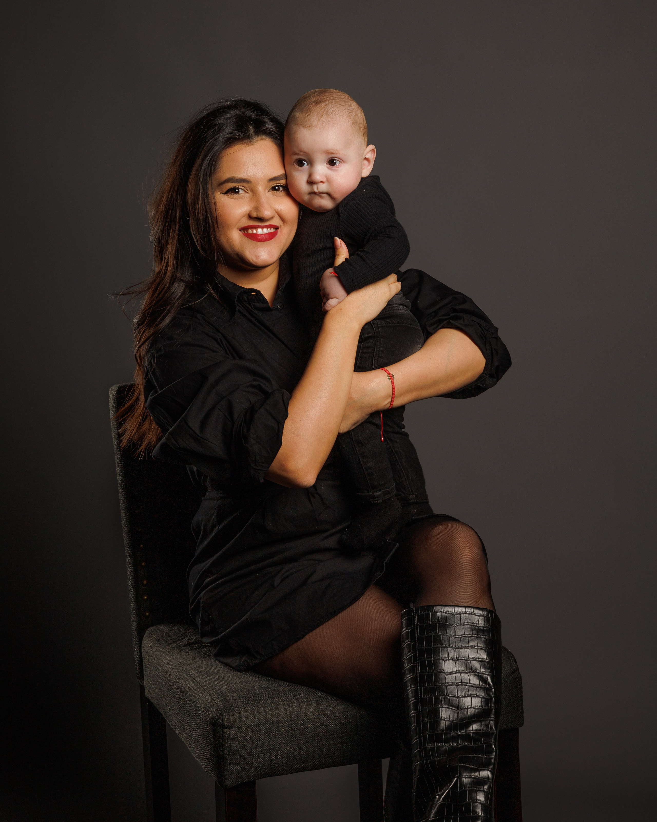 ValStudio. Https://valphoto.wfolio.pro/