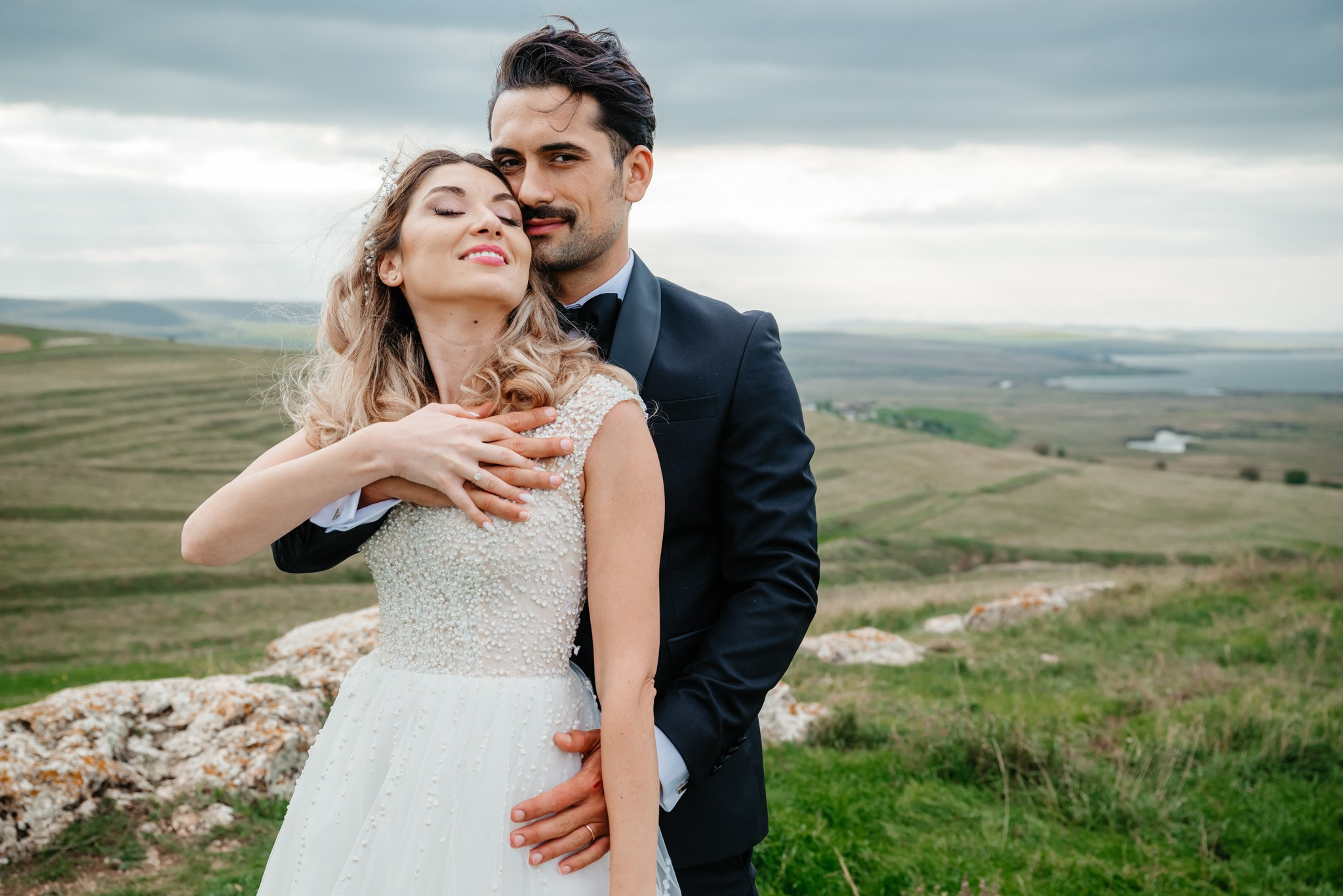 Alexandra & Robert. Www.besttalesstudio.com