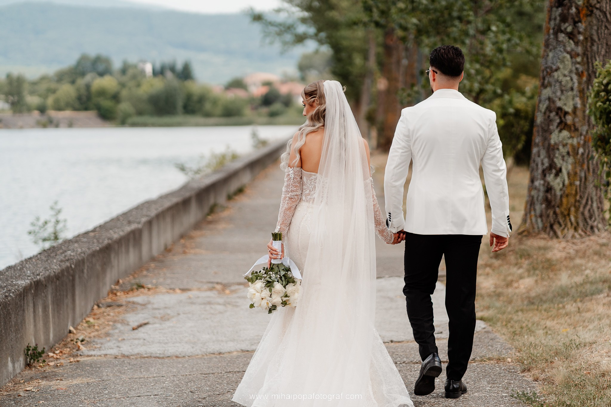 Fotograf de nuntă în Râmnicu Vâlcea | Mihai Popa Fotograf. Fotograf Nuntă & Botez București - Mihai Popa | Dincolo de oameni, imortalizez emoții!