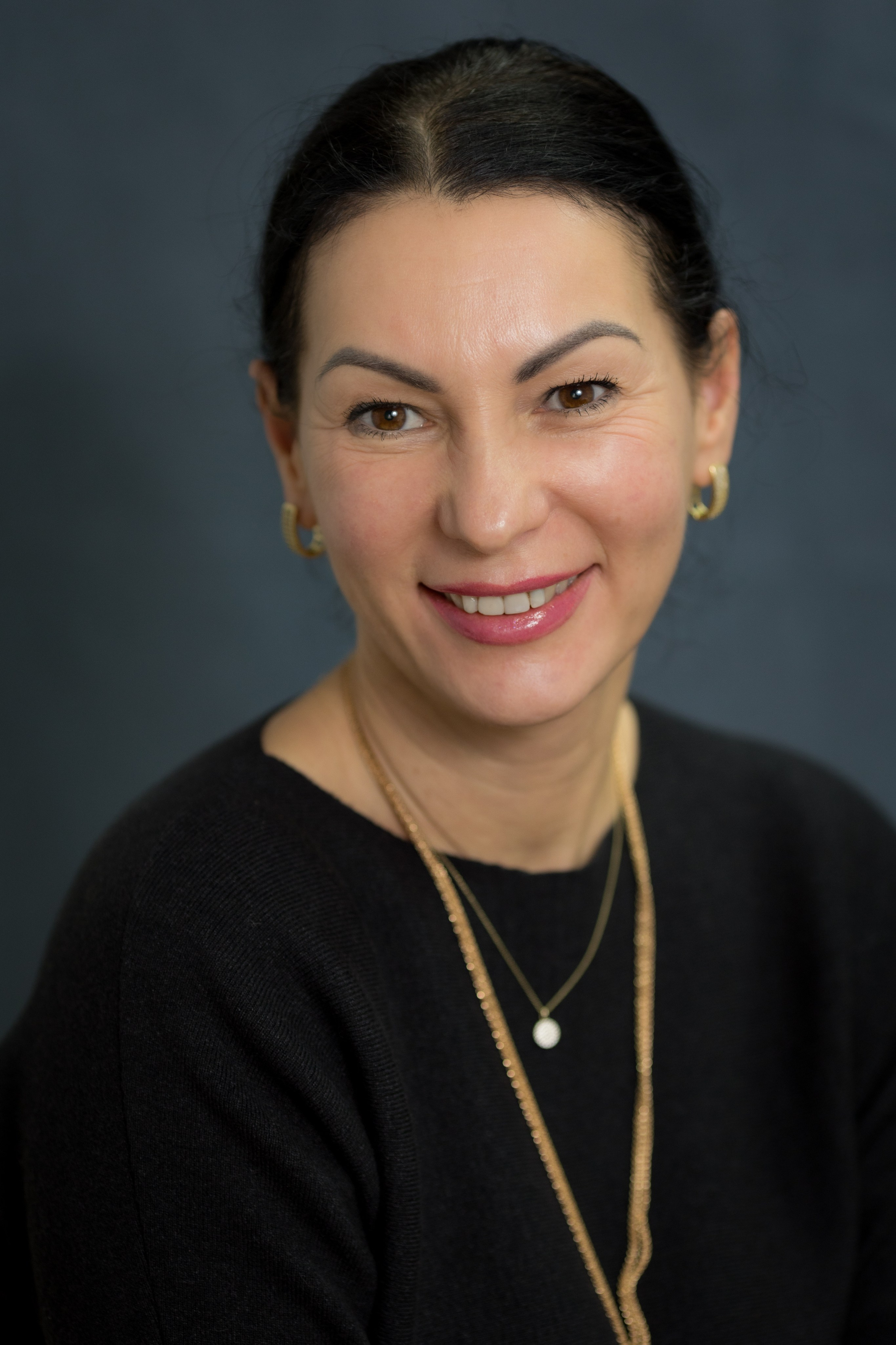 Lehrer. Adelya Tomin