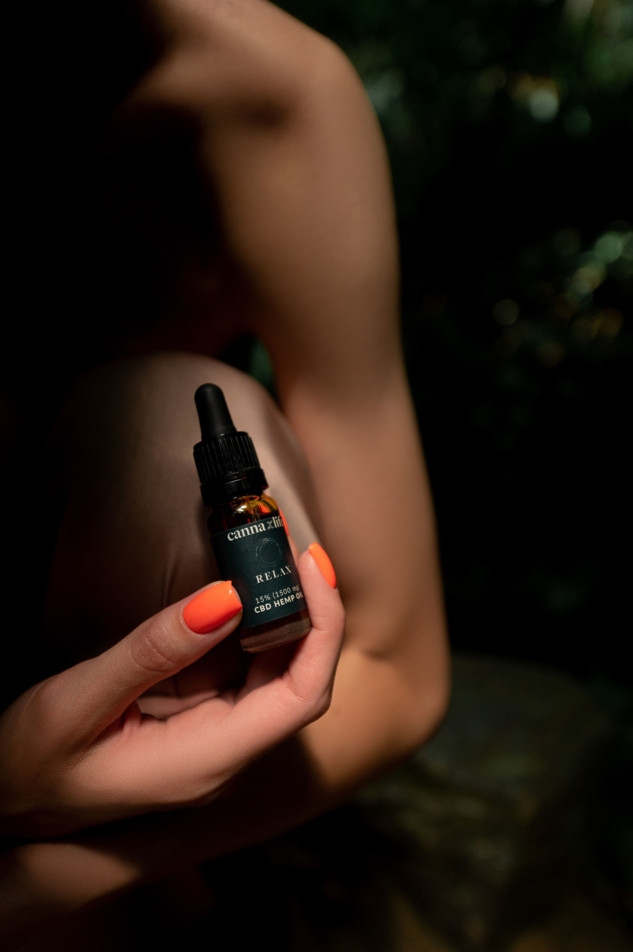 CannaXlife CBD products. ANNA-MARIA PHOTO CONTENT CREATOR — фотограф, естет, художник і візуальний експерт Instagram у Празі