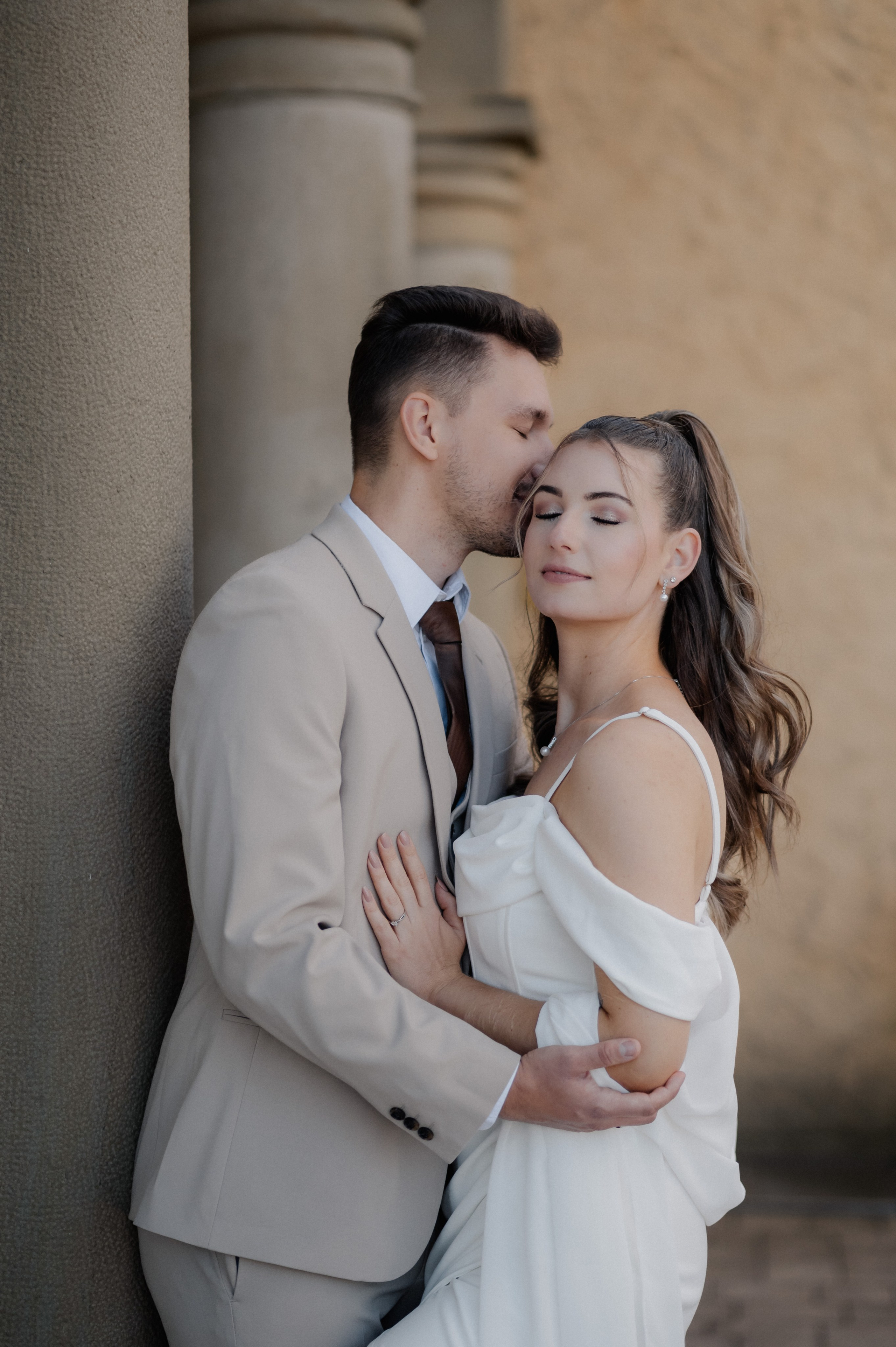 CIVIL WEDDING IN STADTSCHLOSS IN HERRIEDEN. Photographer in Nuremberg Irina Mehnert from Ansbach