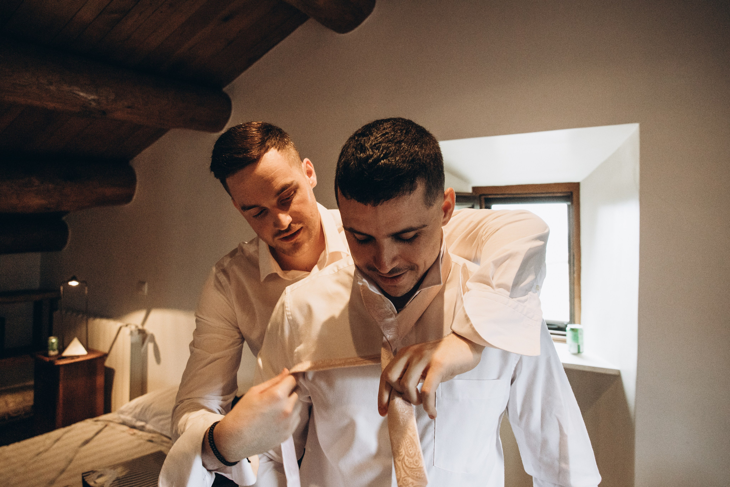 Chloé & Tom. Eugenie Smirnova — wedding, corporate and lifestyle photographer in Toulouse and Southwest France