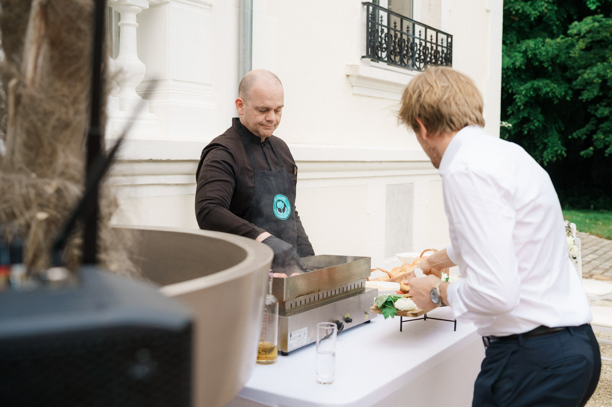 K& F, destination wedding photographer in L’Orangerie de l’Orée du Bois, France