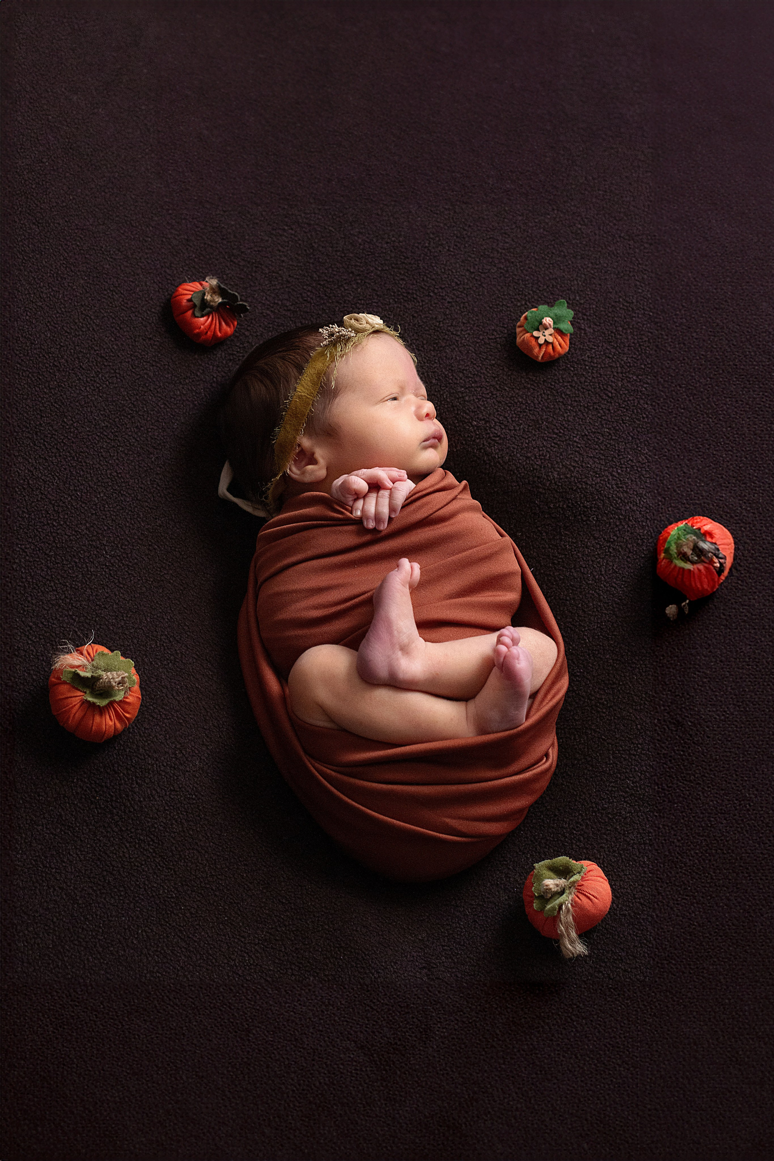 Newborn классическая. Детский и семейный фотограф в г. Бельцы