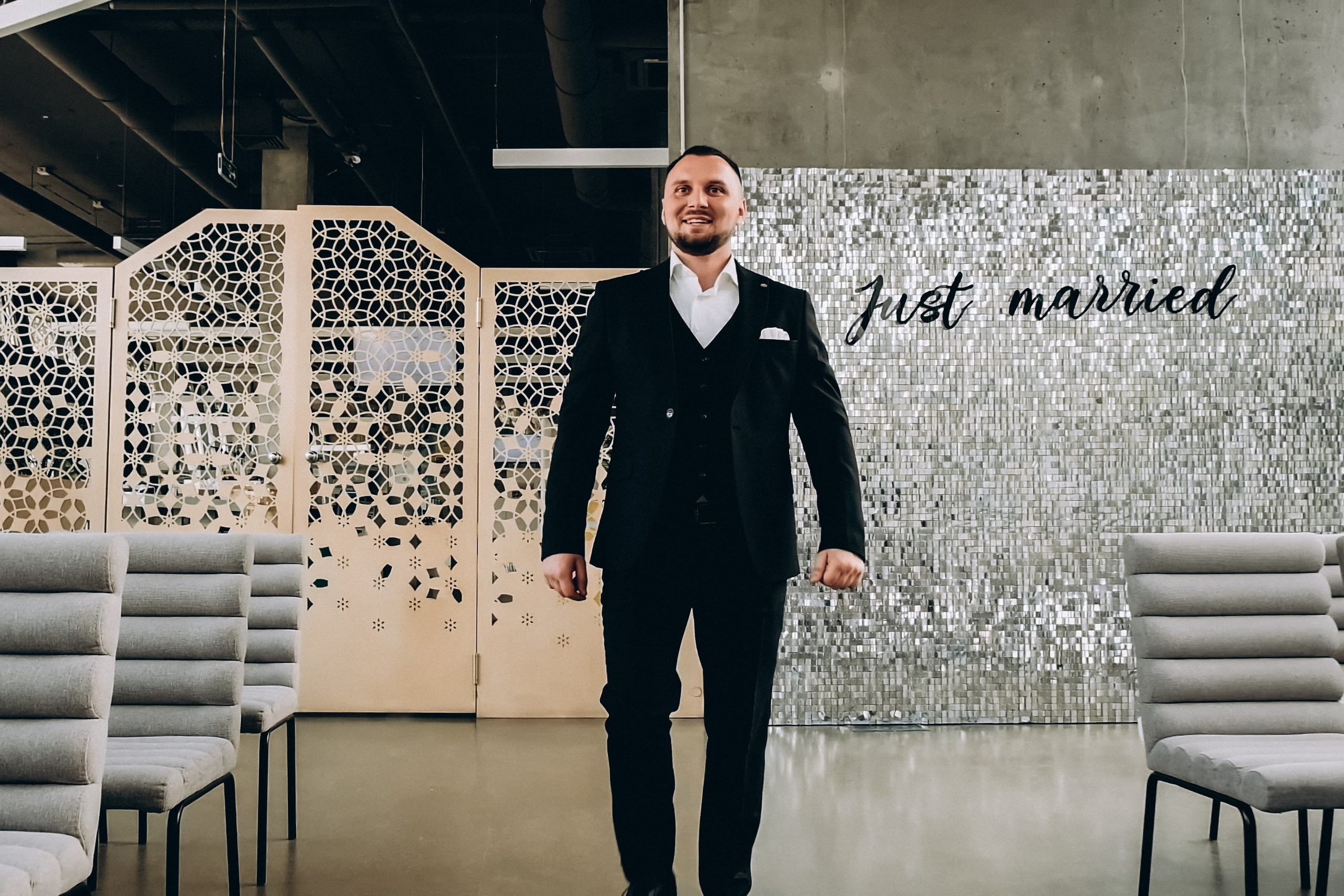 White Wedding. Wedding and Family Photograph