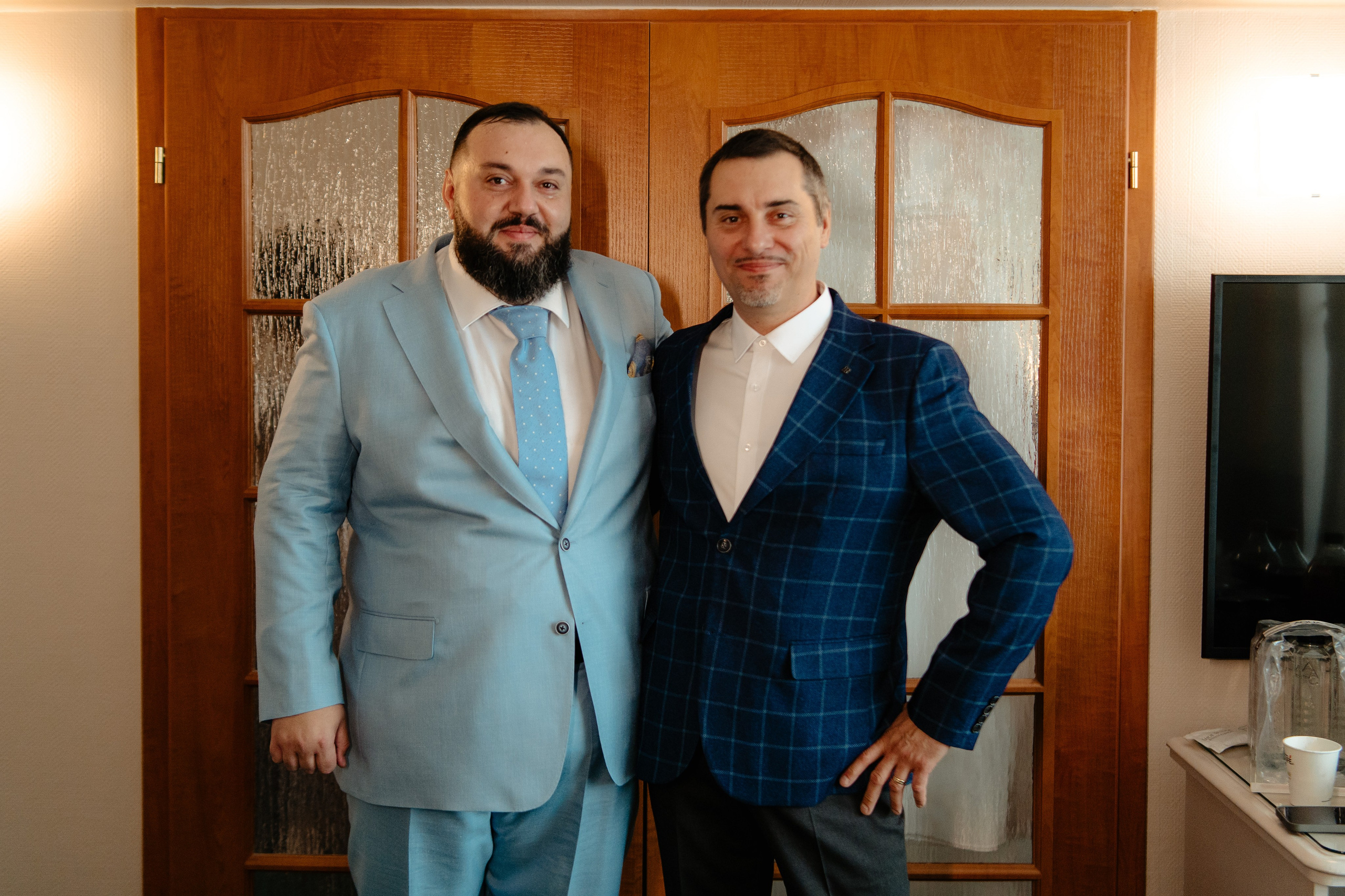 Alexandra + Andrei / Iasi. Foto-Video Nunta Iasi, Suceava, Bucuresti / Disponibilitate 2025 — 2026 — 2027