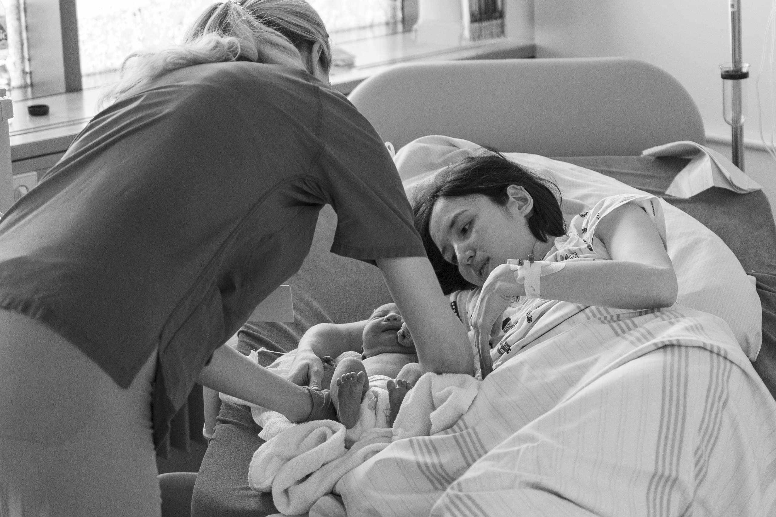 Home or Studio Photoshoot — Which Is Right for You?. Family & Maternity Photographer in Dresden Tatiana Mudryak