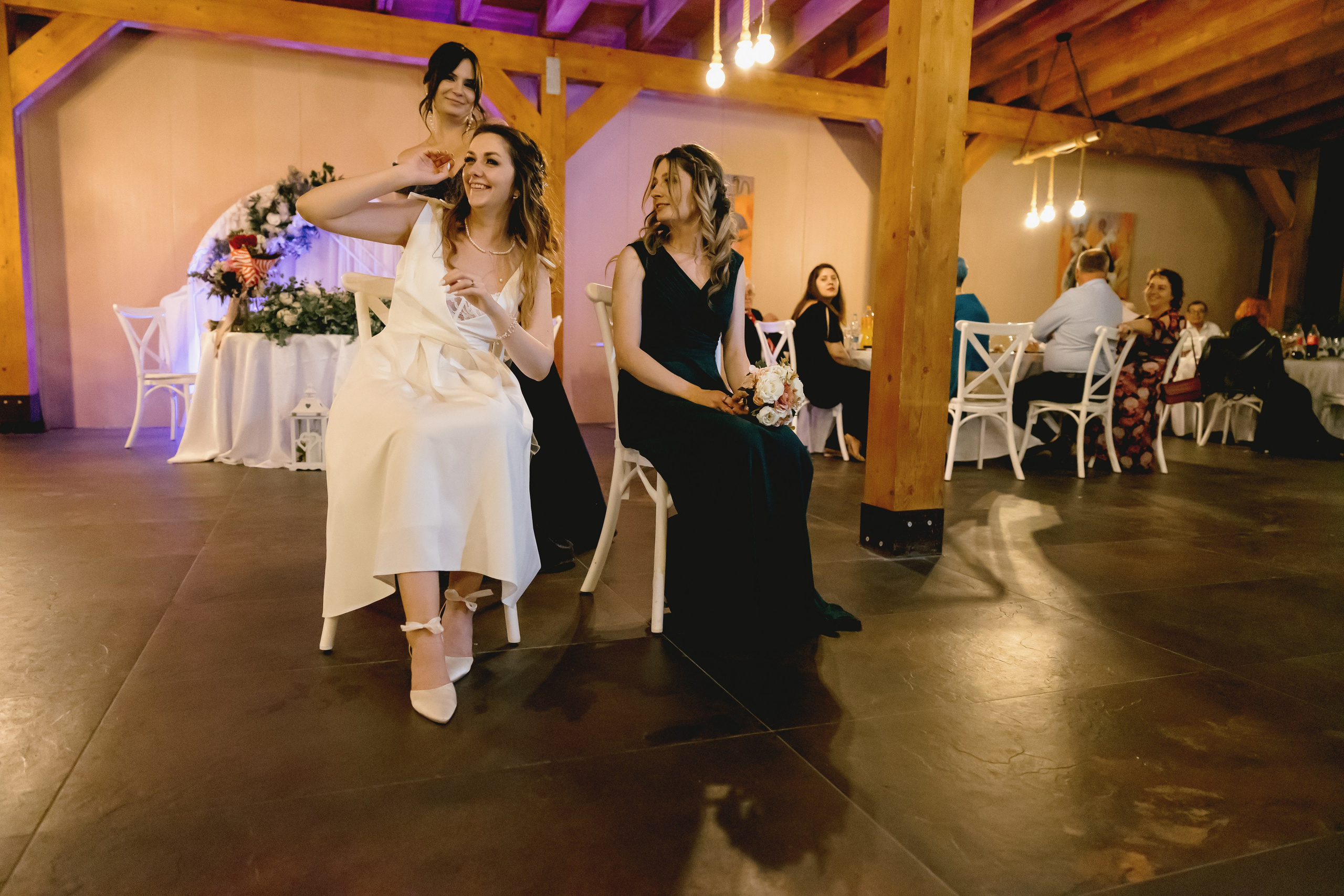 Nuntă de poveste la Cernica: Malina și Alex își spun „DA” înconjurați. MDimaFotoStudio. Fotograf de nuntă, evenimente private și de familie