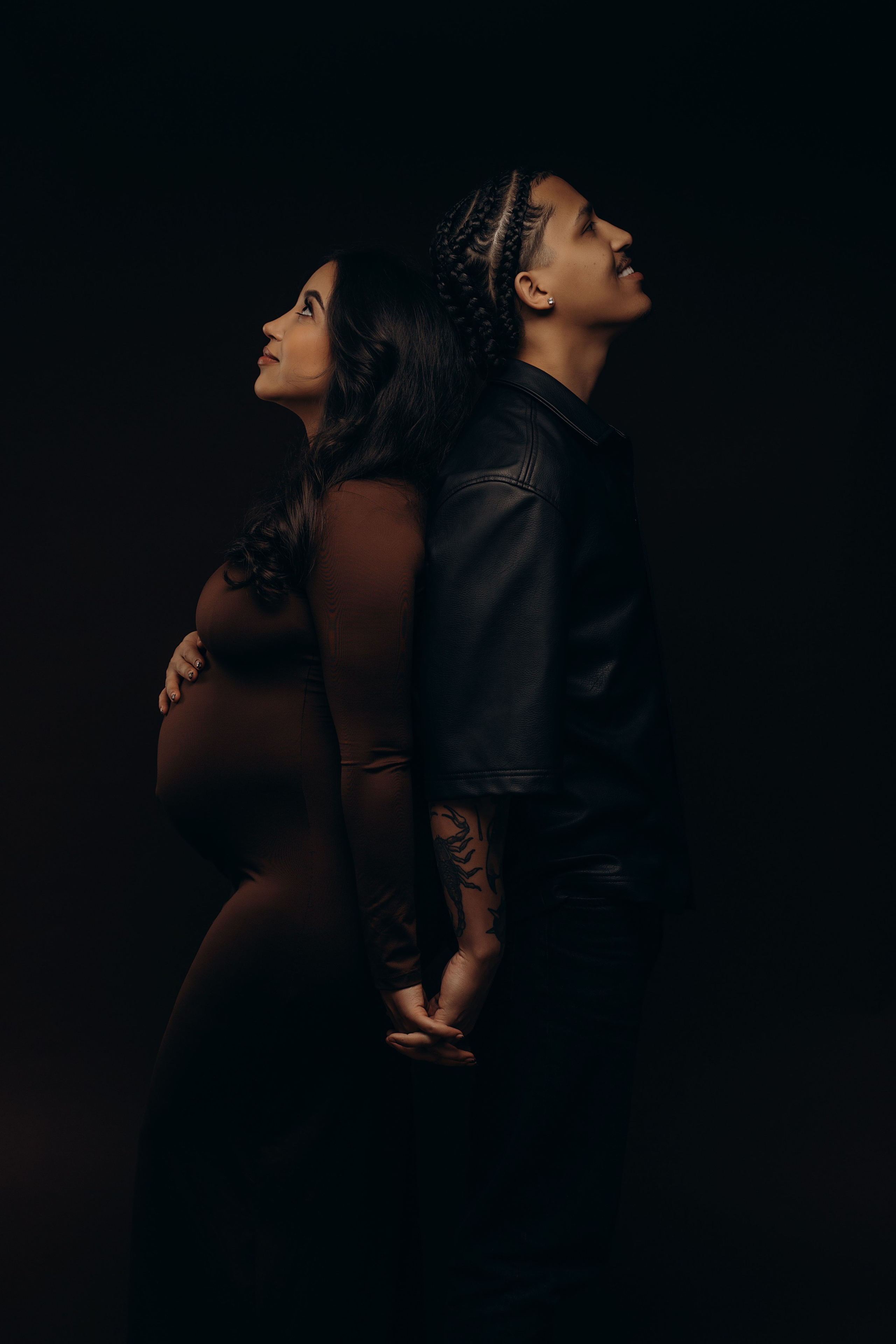 STUDIO: Barbara. Maternity/Love story/Wedding photographer