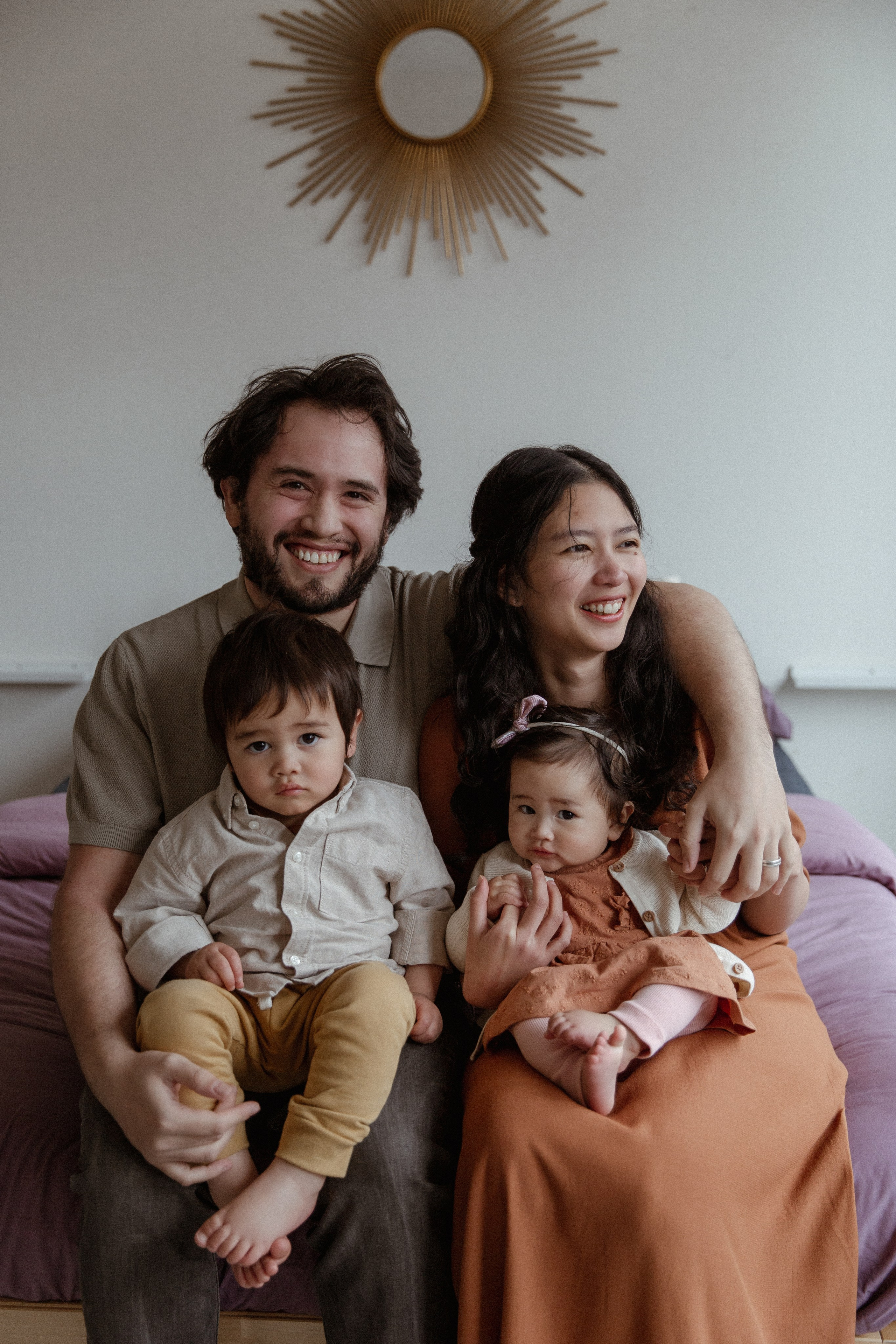 Family photosession at home. True self