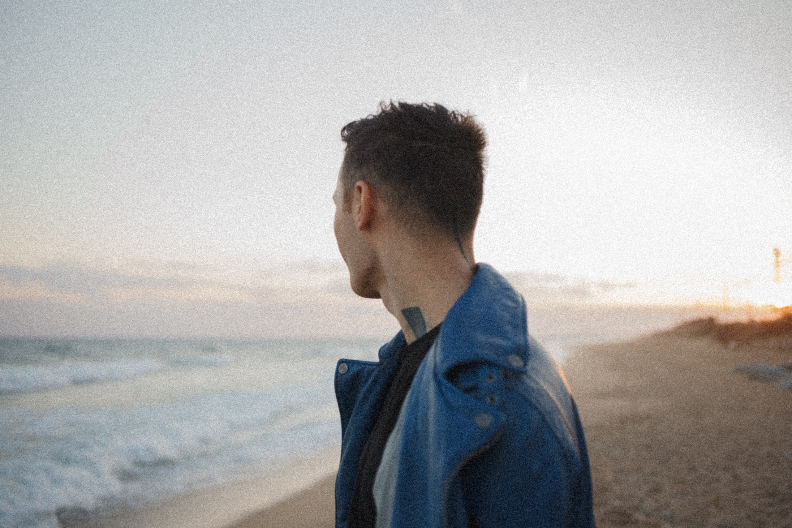 Un amigo en la playa. Marina Kálcheva – Photographer, Videographer & Visual Artist in Barcelona